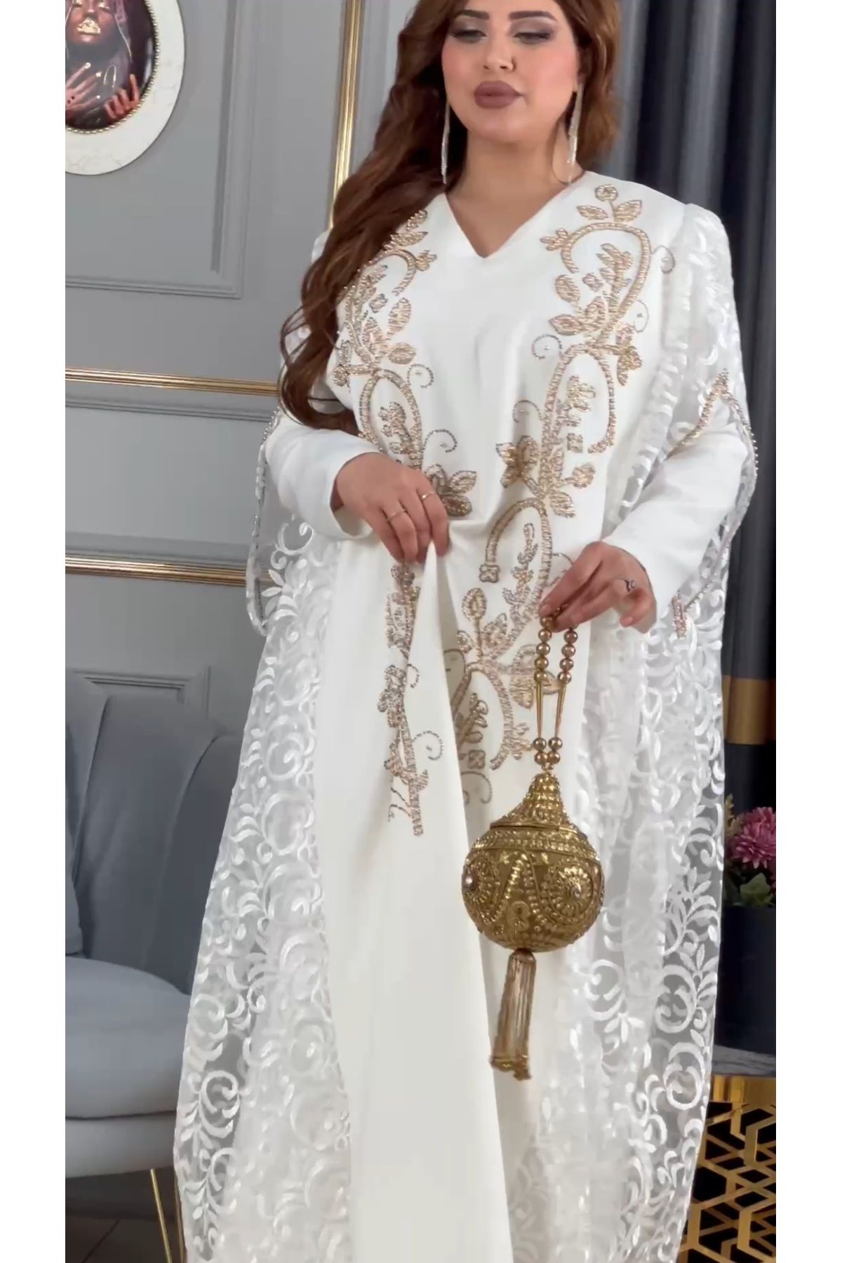 Butik Taşlarla süslenmiş gevşek abaya