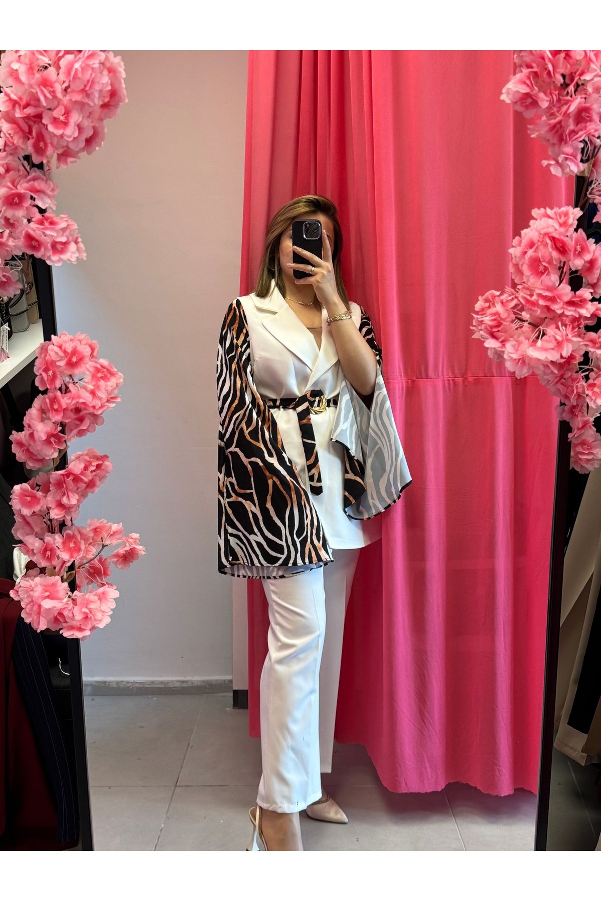 Minaboutiique Leopar Kol Detay Blazer Takım