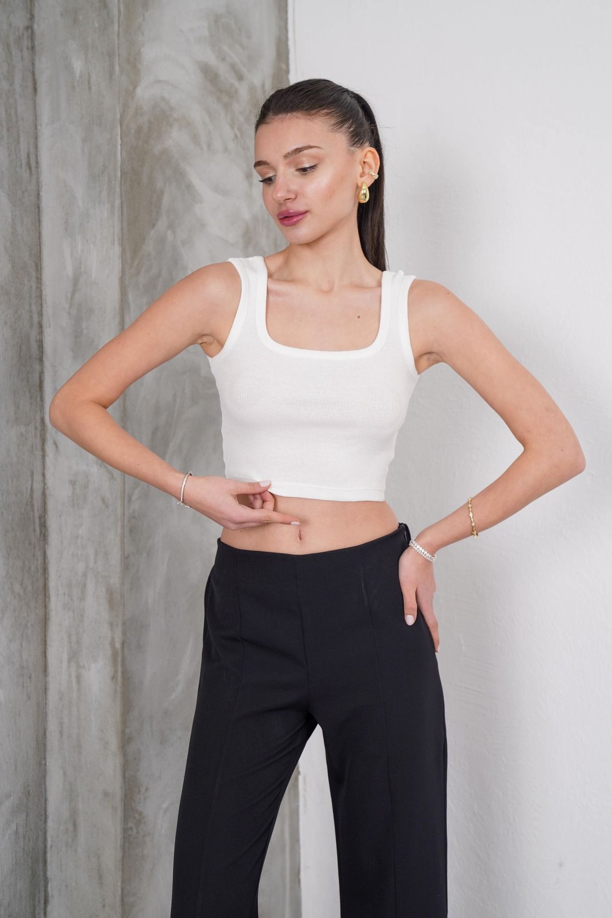 SUMMER Kadın Kaşkorse Fitilli Geniş Askılı Kare Yaka Basic Esnek Ekru Crop Atlet Top Bluz