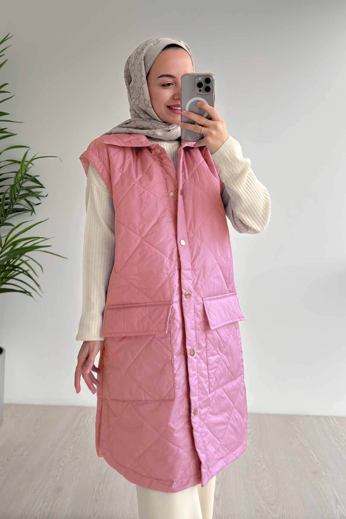 Ka Hijab-Pink Quilted Vest - Pocket Detail 1