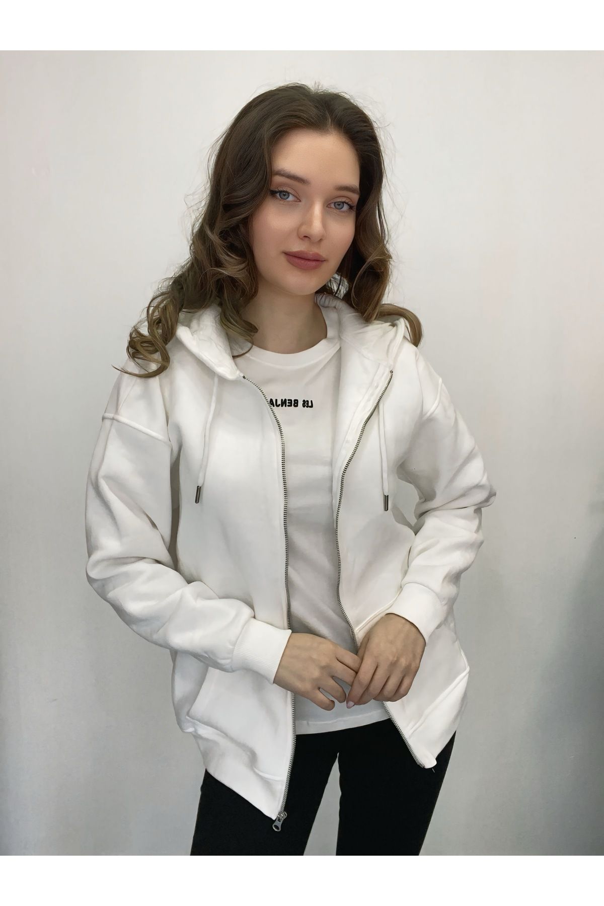 Harze Butik beyaz fermuarlı sweatshirt