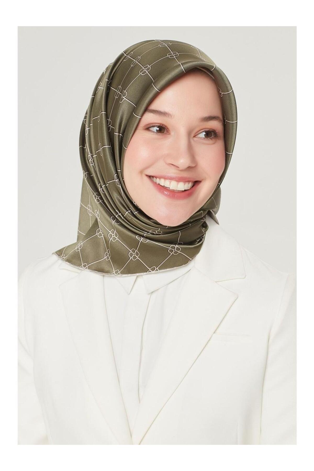 Silk Scarf Nostalgia -8555-07 Khaki Twill