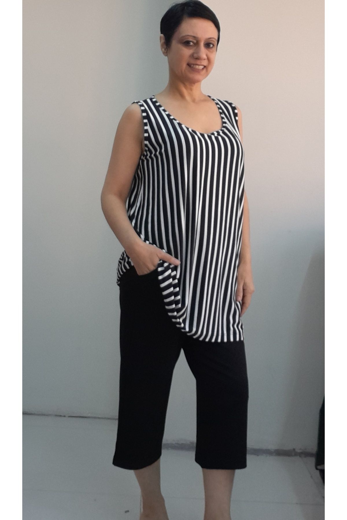 Mertcan Butik-Black Pocket Capri Top Black and White Striped Thick Strap Bottom Top Combed Cotton Viscose Suit 1