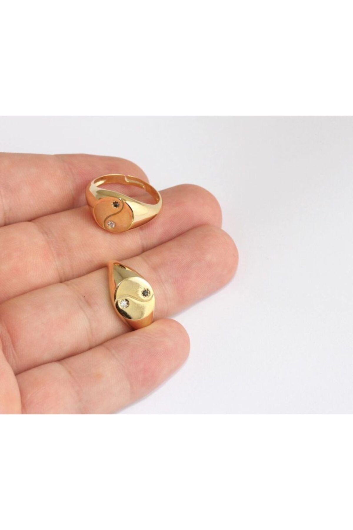 Gold yin shop yang ring