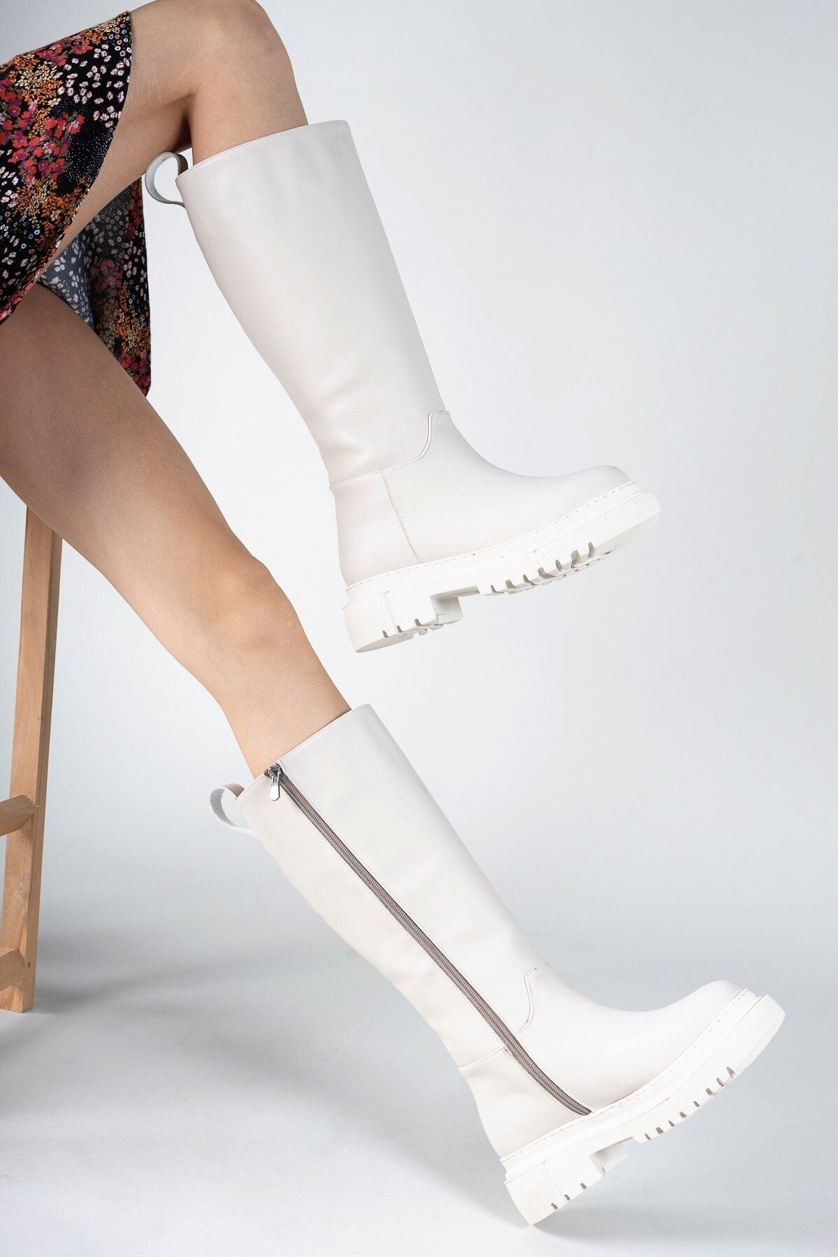 Riccon-Beigefarbene Damenstiefel 0012360 3