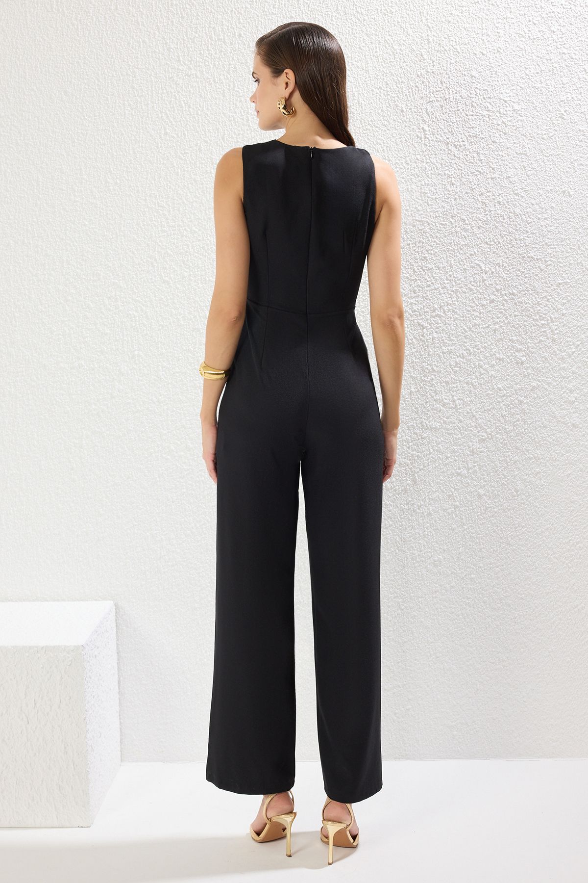 Trendyol Collection-Schwarzer gewebter Overall mit Kettenzubehördetail TPRSS25TU00007 5