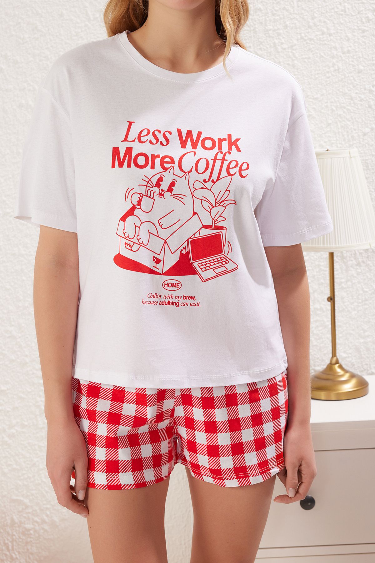 Trendyol Collection-Rotes Pyjama-Set aus 100 % Baumwolle mit Karomuster THMSS25PT00178 3