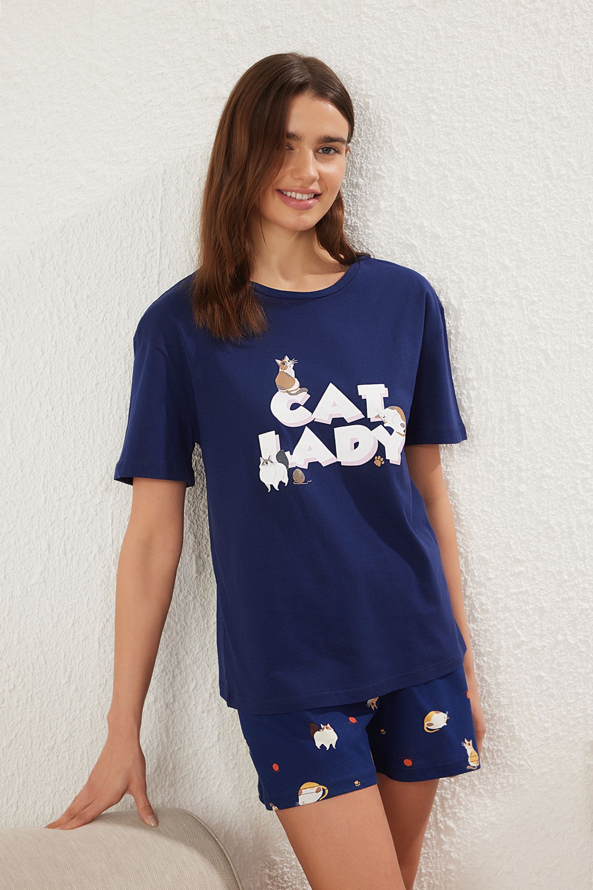 Trendyol Collection Granatowy Zestaw Piżam Z Dzianiny Jednorzędowej W Zwierzęcy Wzór Thmss25pt00275 Kobieta - XS