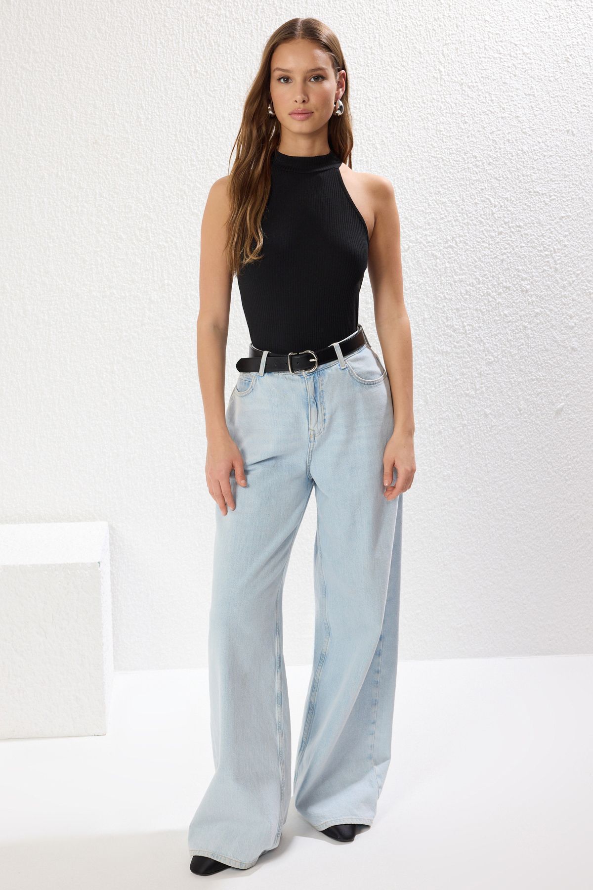 Trendyol Collection-Negru Regular/Regular Fit Guler Halter Tricotat Flexibil TWOSS25AL00021 2
