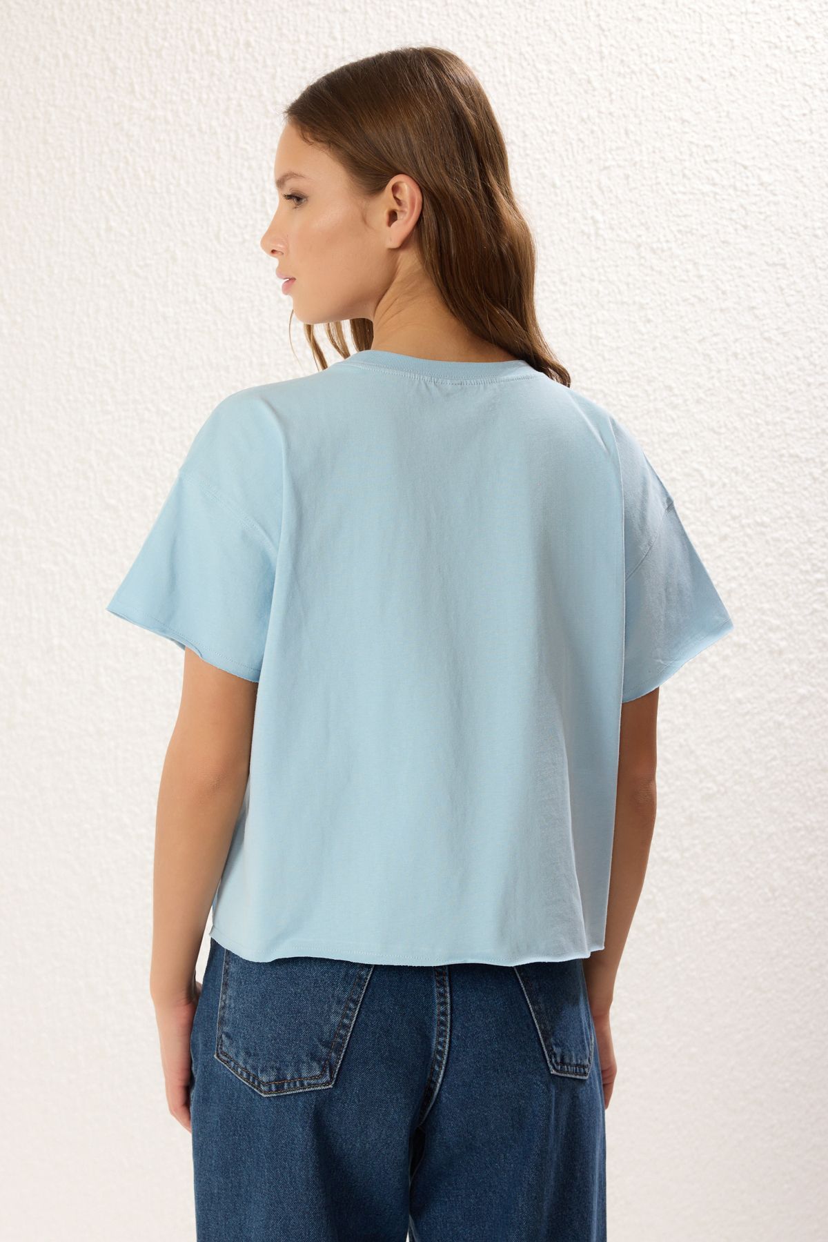 Trendyol Collection-Blue 100% Cotton Relaxed Crop/Comfortable Short Cut Crew Neck Knitted T-Shirt Twoss25Ts00034 5