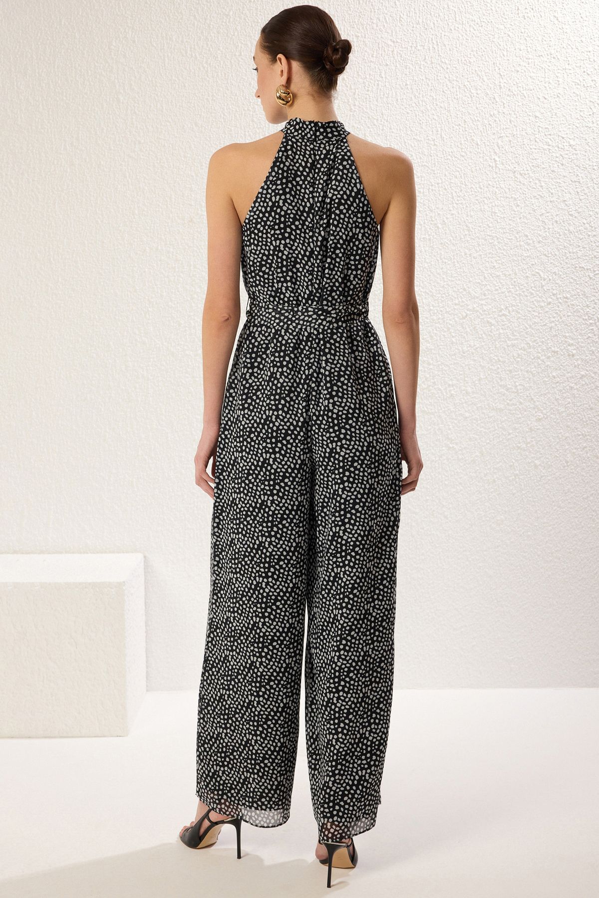 Trendyol Collection-Mehrfarbiger, mit Gürtel gefütterter, gewebter Chiffon-Overall TWOSS23TU00093 6