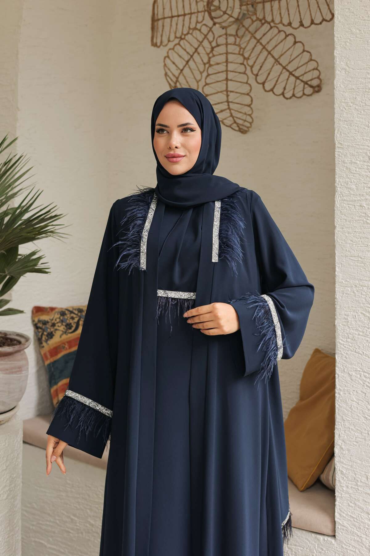 Butik Zümrüt Yarım Şerit Taş Tüylü Abaya