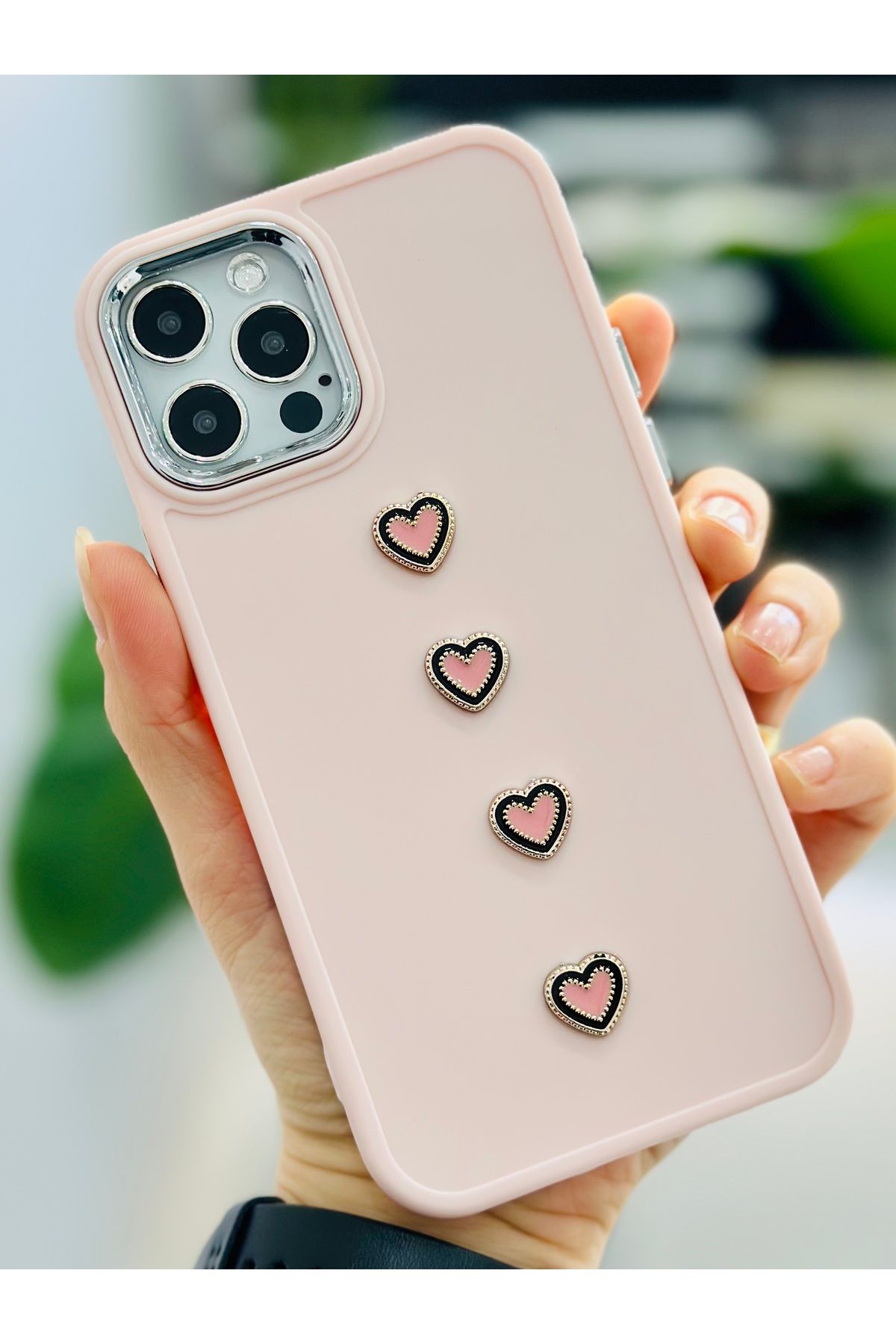Go Aksesuar-حافظة سيليكون مرنة متوافقة مع هاتف Iphone 12 و12 Pro مع 4 ألعاب بتصميم قلب وردي 3