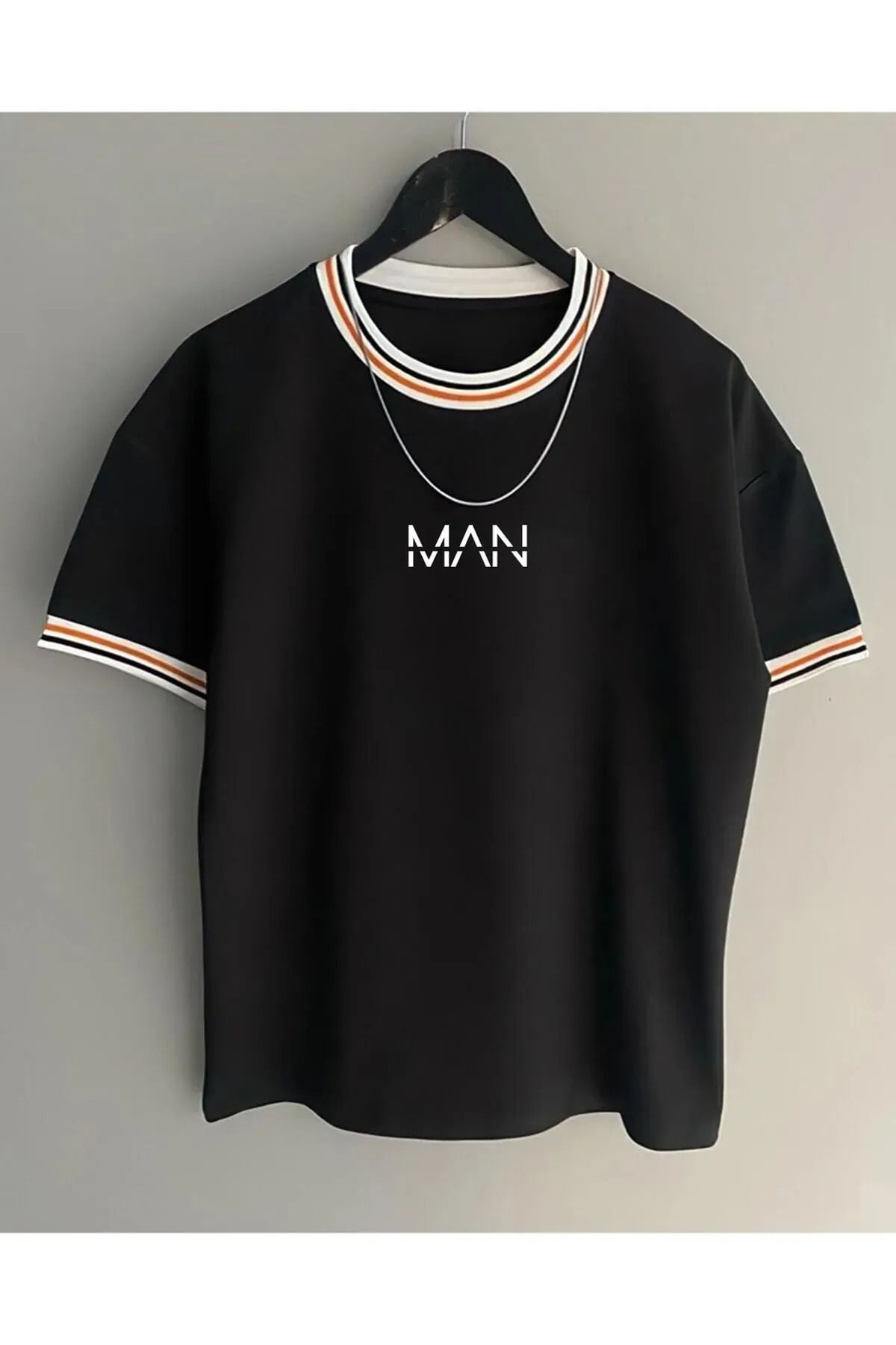 TEXTURA Unisex Yeni Sezon Oversize Kalıp MAN Dijital Yazı Baskılı Siyah Man Yaka Detaylı Yazlık T-shirt