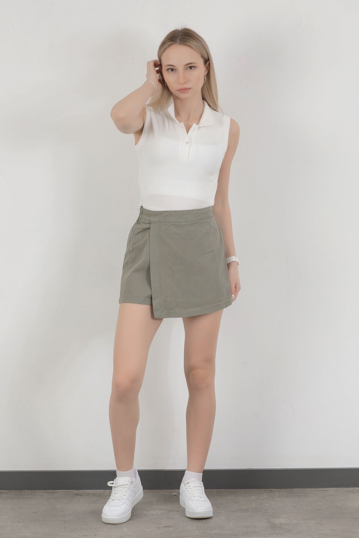 GİYSA-Khaki Women's Shorts Skirt - Elastic Waist and Side Zip - 4411 7