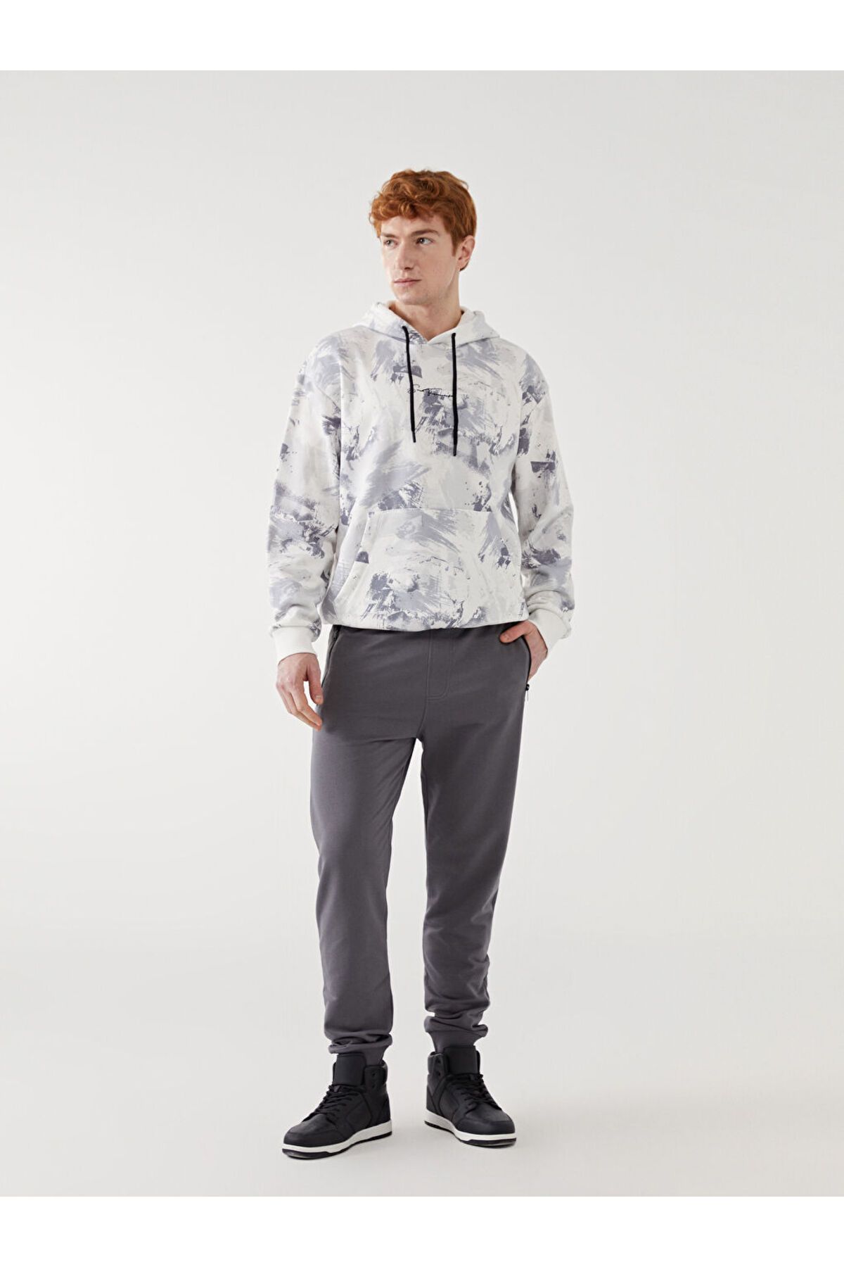 LC Waikiki Yeni Sezon Standart Kalip Erkek Jogger Esofman Alti - S52642Z8