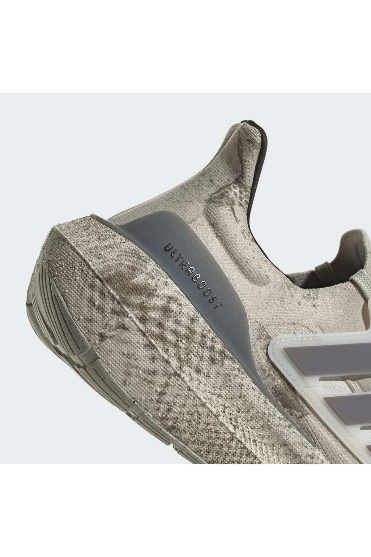 کفش دو و تمرین خاکستری مردانه زنانه Ultraboost Light Running Shoe I5978 adidas
