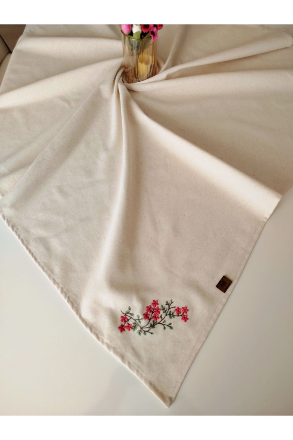 denizli hatırası-Buldan Raw Linen Authentic Soft Embroidered 115X115 cm Tablecloth 3