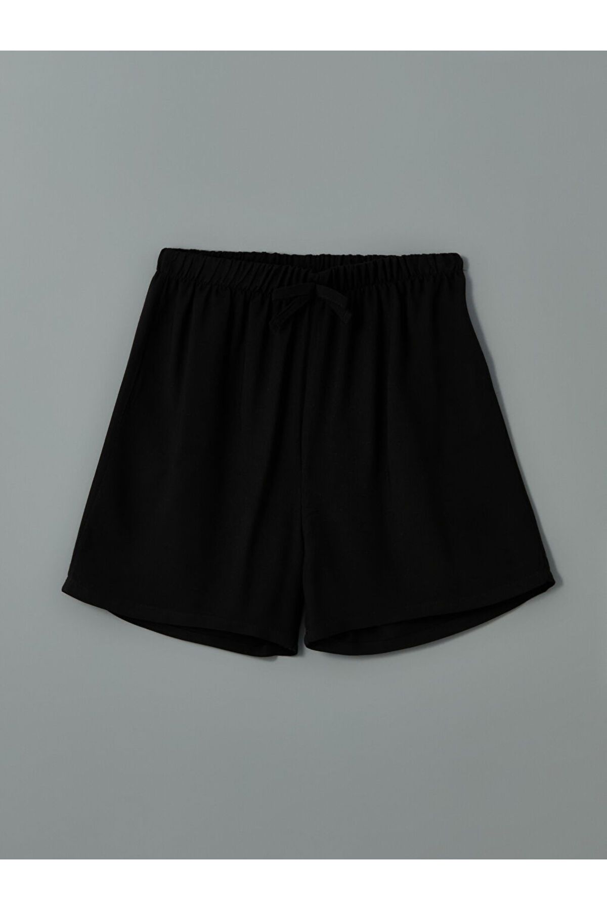 LC Waikiki-Crew Neck Girls T-Shirt and Shorts 3