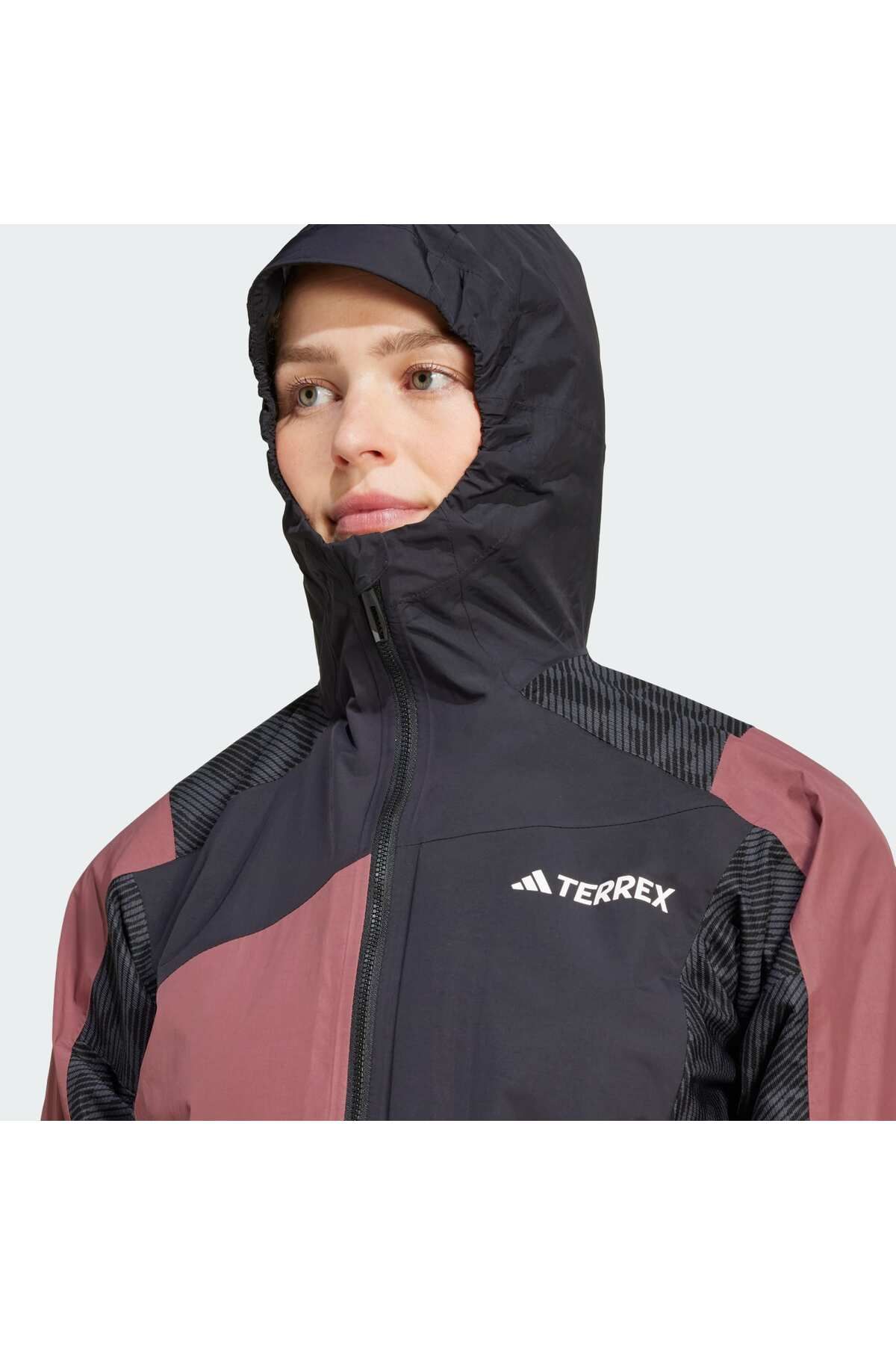 کاپشن زنانه adidas TERREX Xperior Hybrid RAIN.RDY  adidas