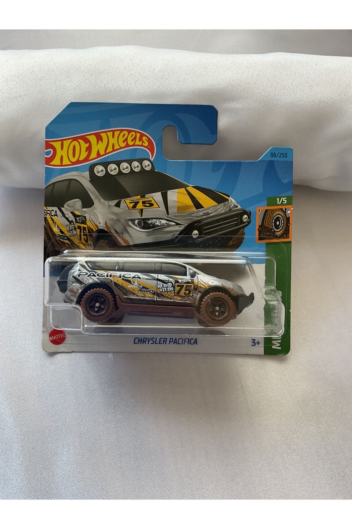 HOT WHEELS - CHRYSLER PASIFICA (H:053)