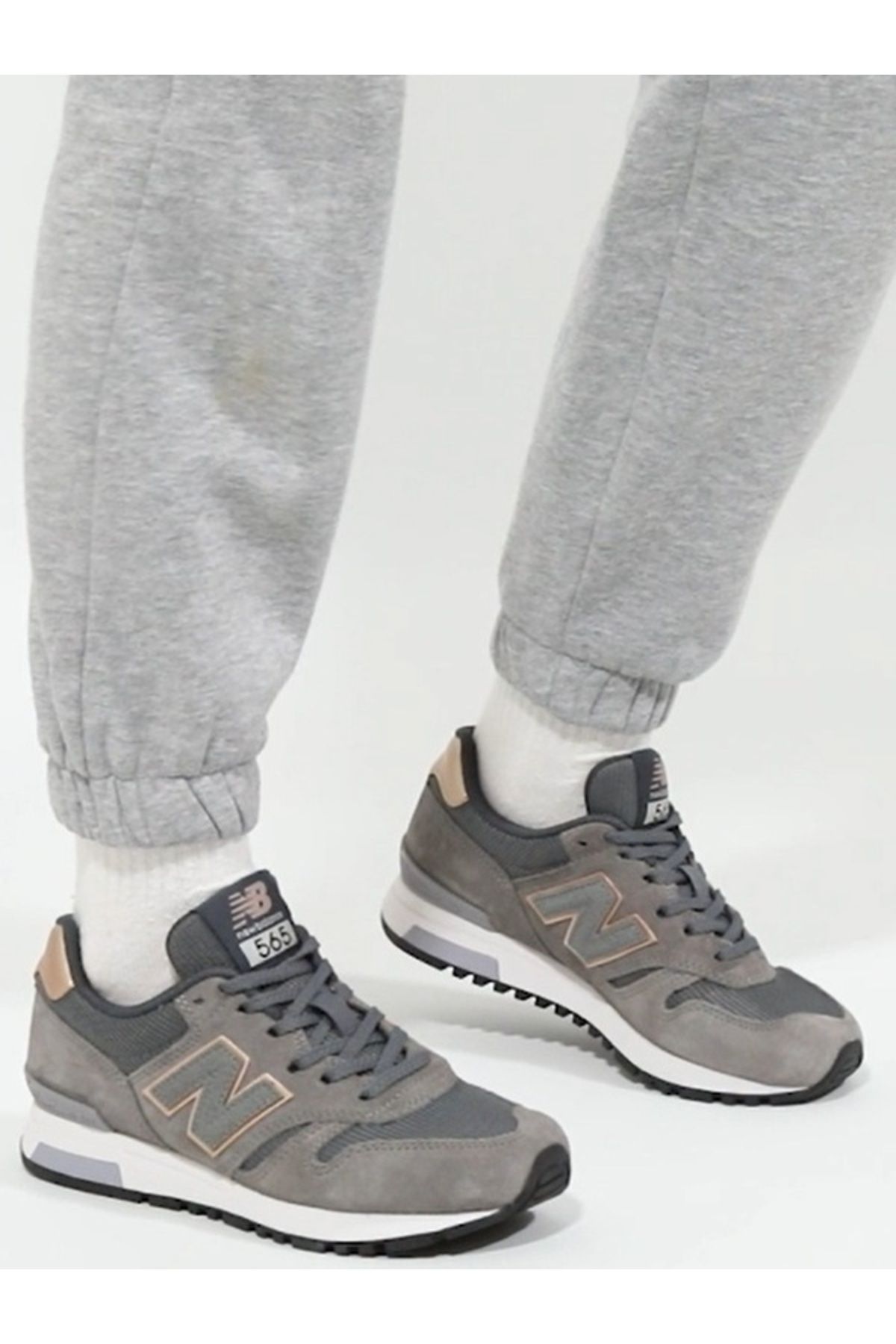 کفش ورزشی گاه به گاه زنانه کتانی برنزی خاکستری تیره 565 New Balance