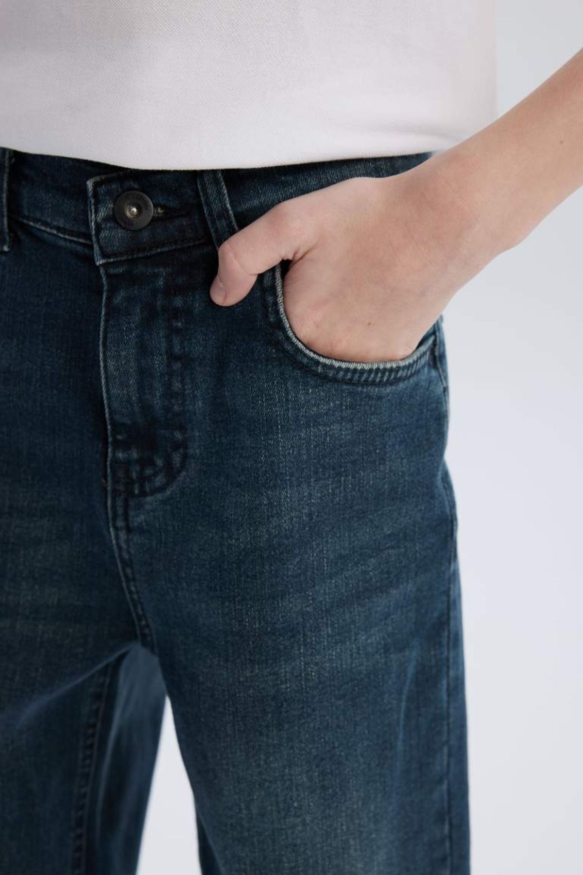 شلوار جین آبی پسرانه و بچگانه BOY JEAN NM34 D. Defacto