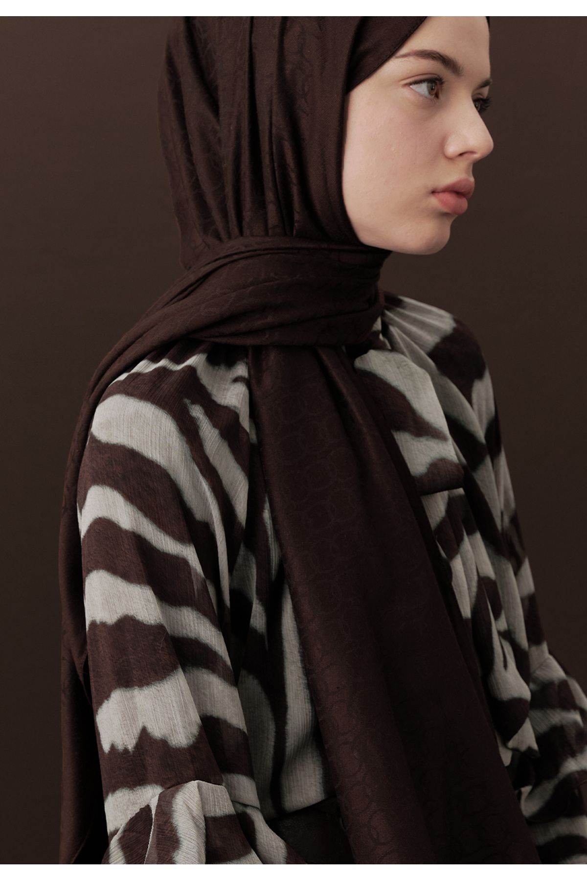 Fresh-Premium Chocolate Color Plain Dolphin Shawl 4