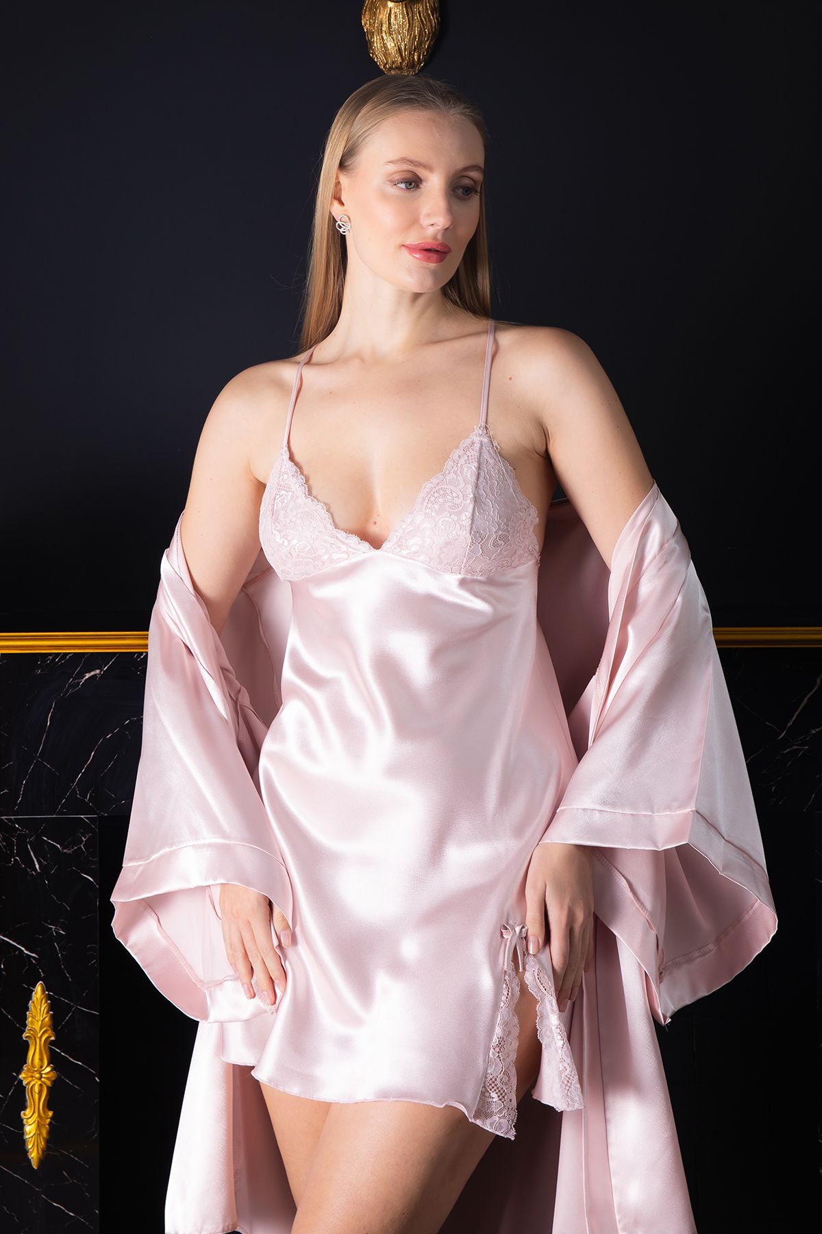 Lunoche Nightwear Kadın Güpür Dantel ve Sırt Detaylı Saten Çeyizlik İkili Gecelik Sabahlık Takımı