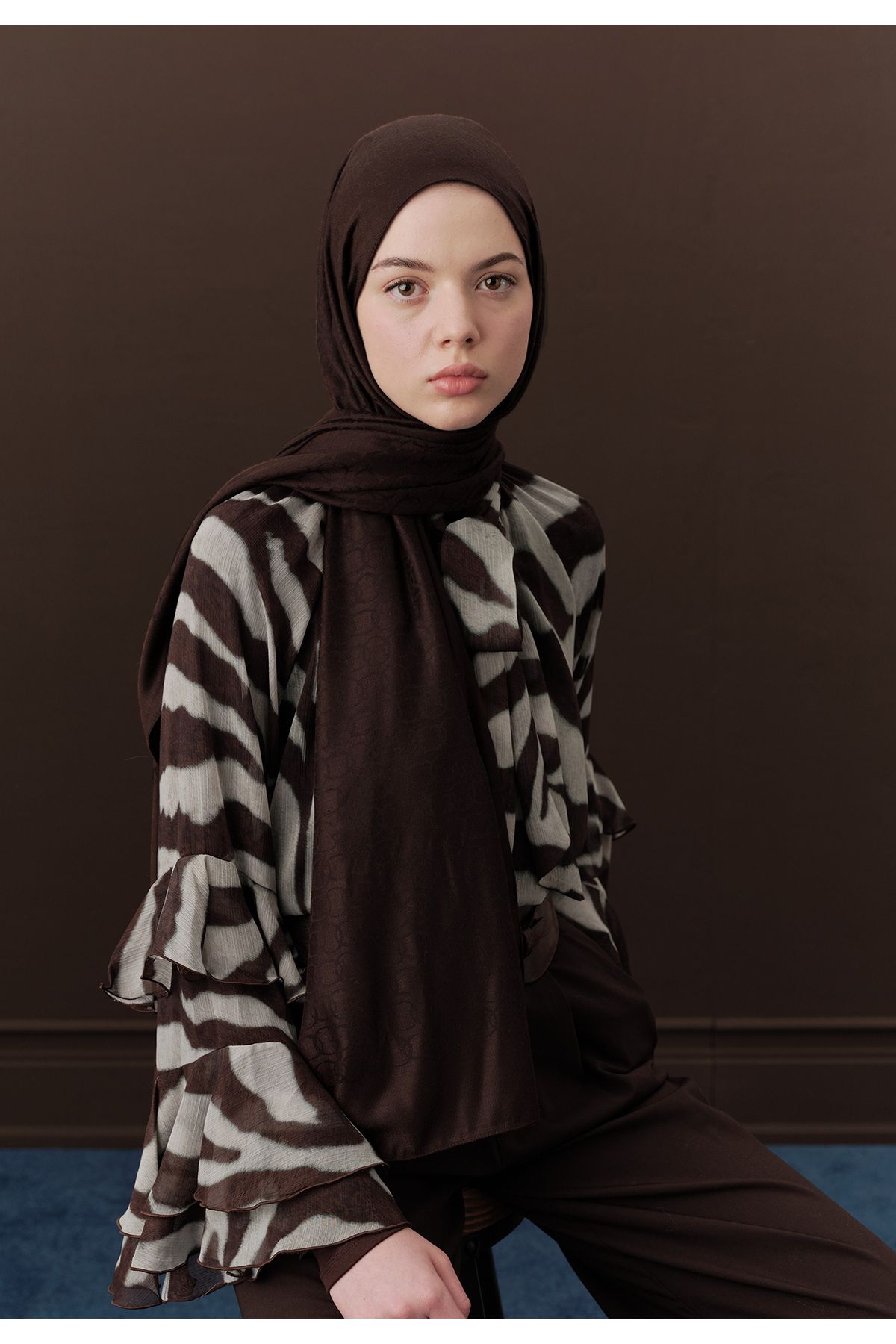 Fresh-Premium Chocolate Color Plain Dolphin Shawl 2