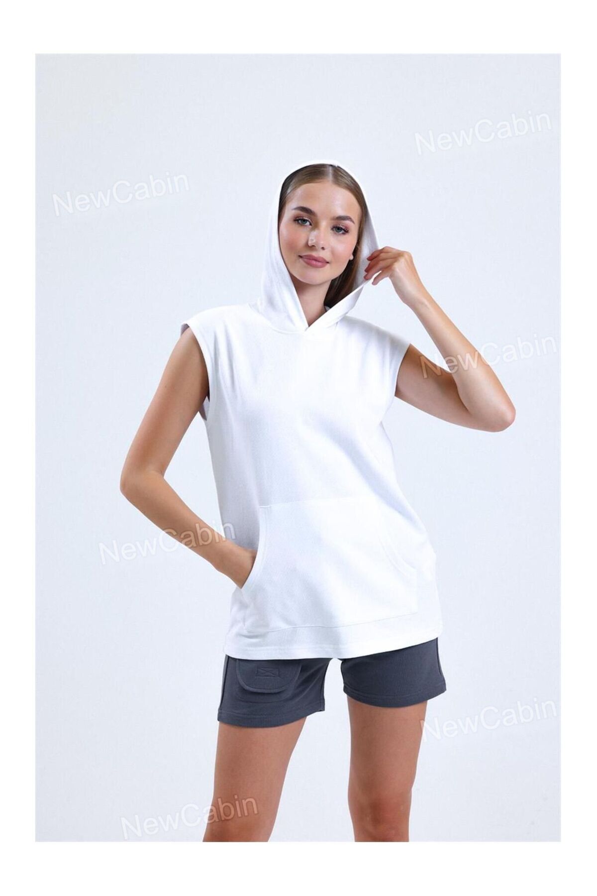 NewCabin-New Season Relaxed Fit White Hood Detailed Sports Undershirt 3