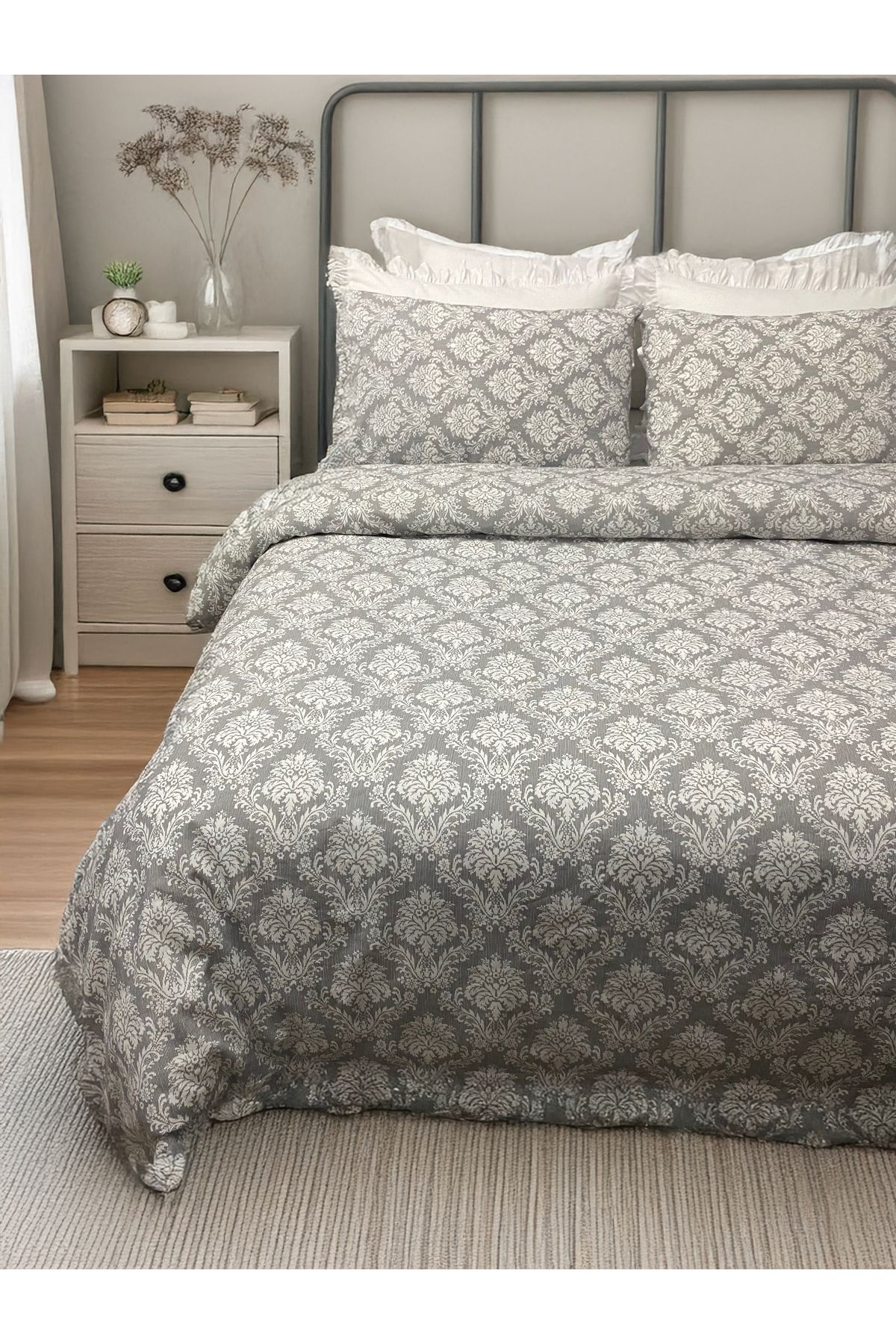 LILYUM-Stylish and Elegant Gray Patterned Duvet Cover Set Without Sheets - Single 2