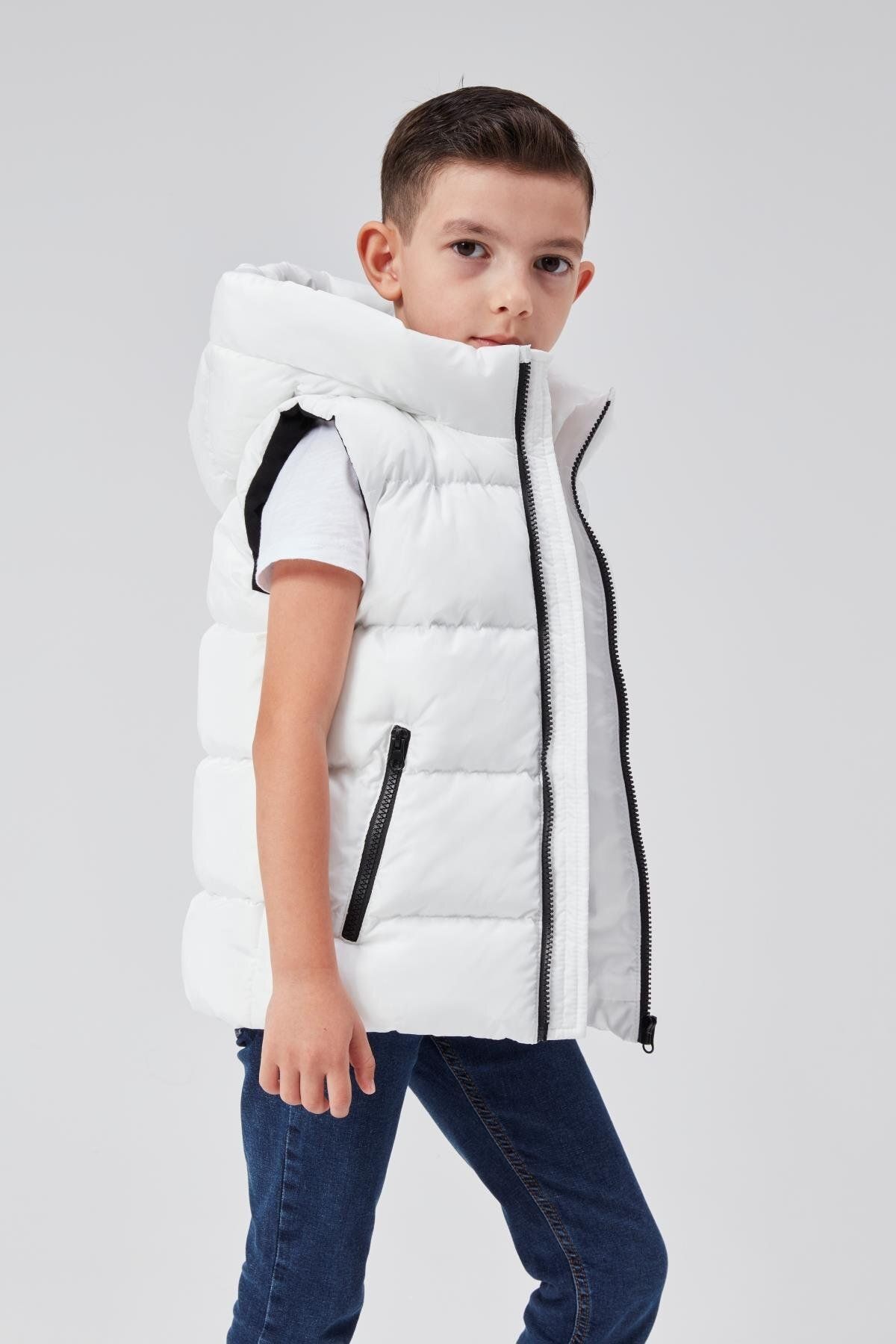 Benittokids-Hooded Boy's Puffer Vest 4