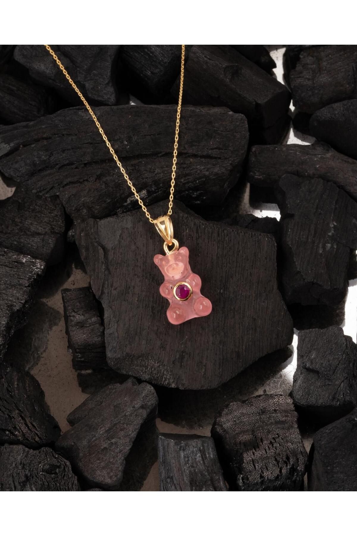 YCL JEWELLERY Altın Şanslı Ayıcıklar Serisi: Altın Pembe Ayıcık Kolye – Golden Lucky Bears