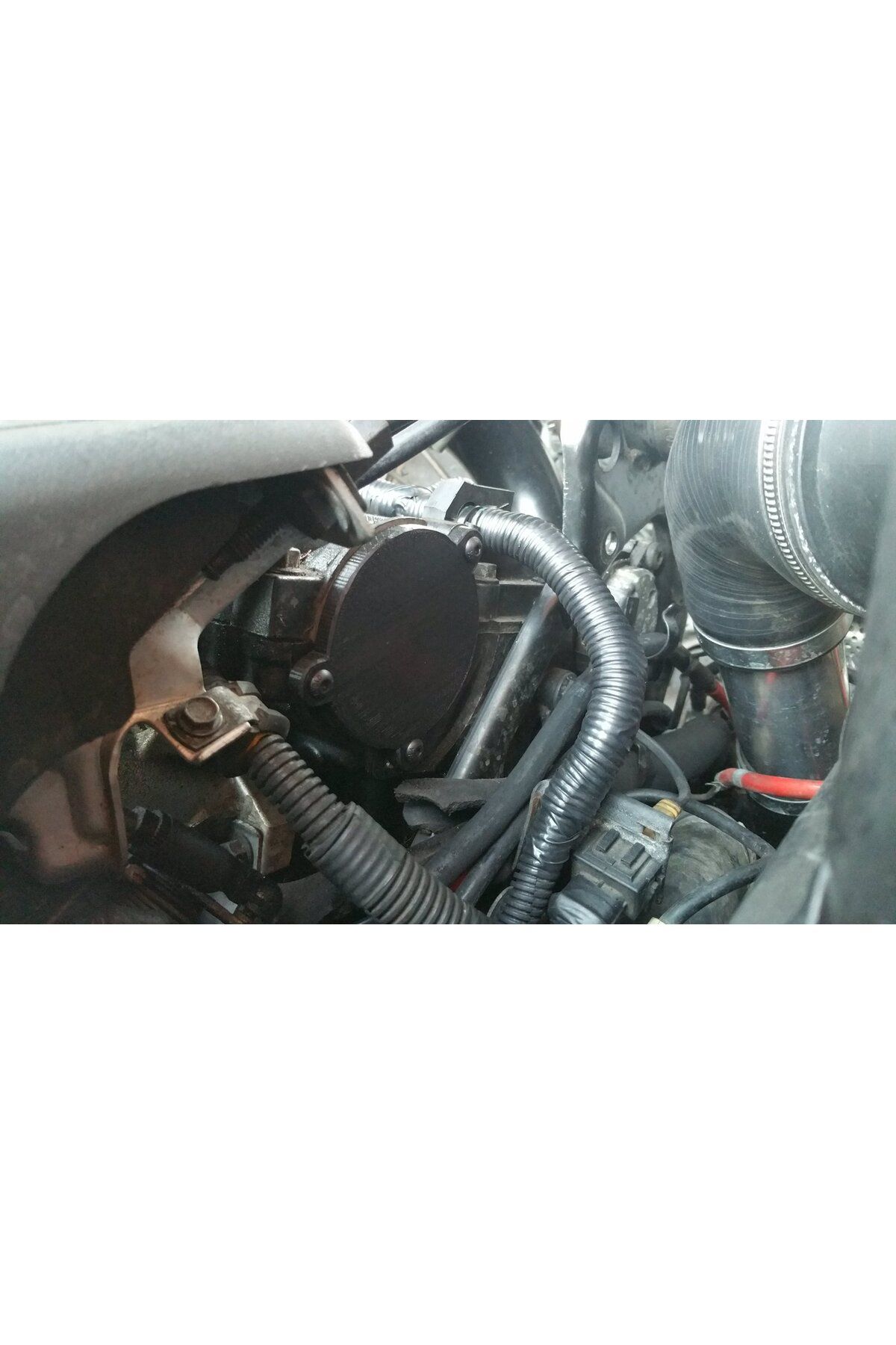 Lucest Volvo Modüler Motor Eksantrik Mili Körleme Plakası T4420340