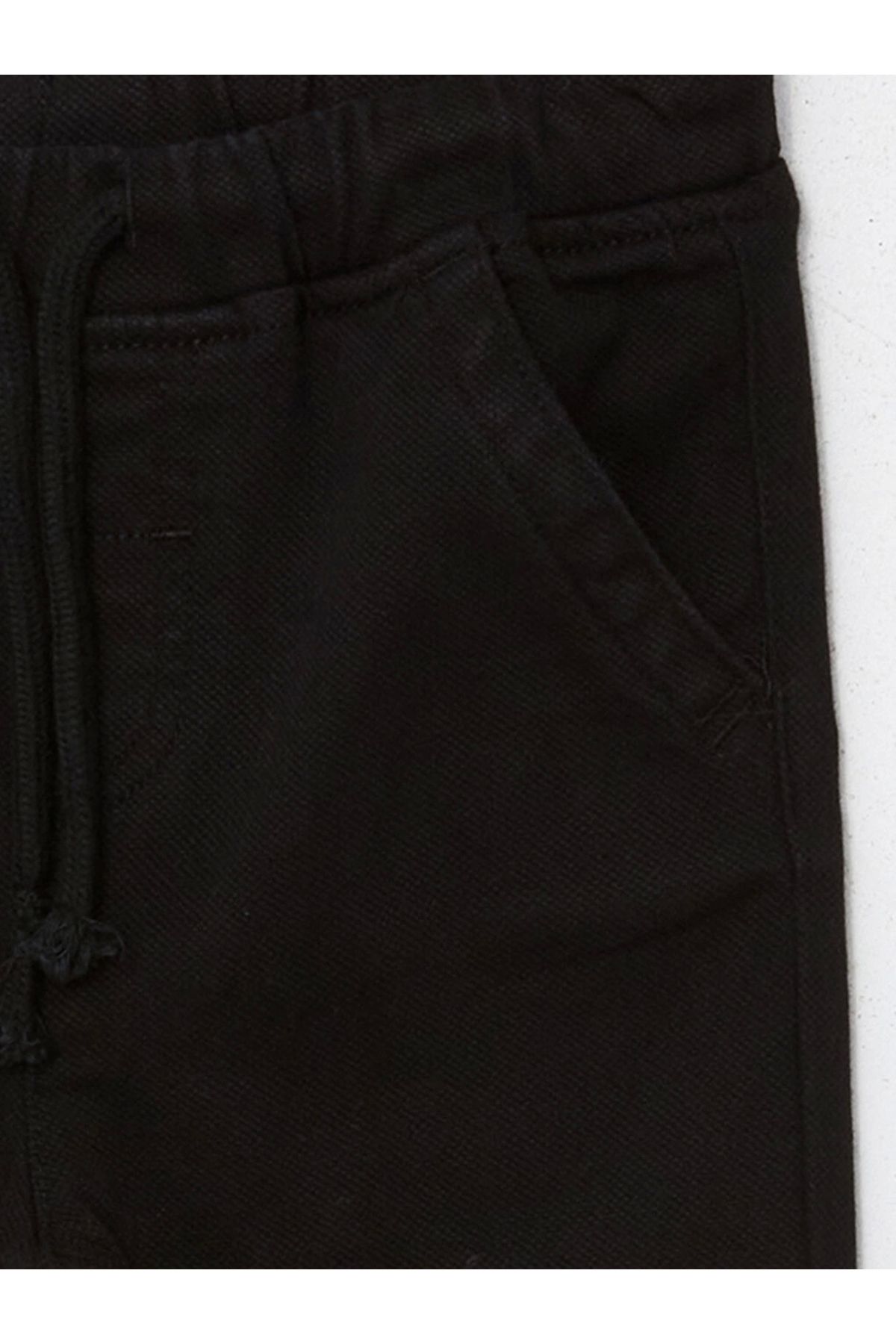 LC Waikiki-Lcw Kids Black Boys Jogger Pants with Elastic Waist 4