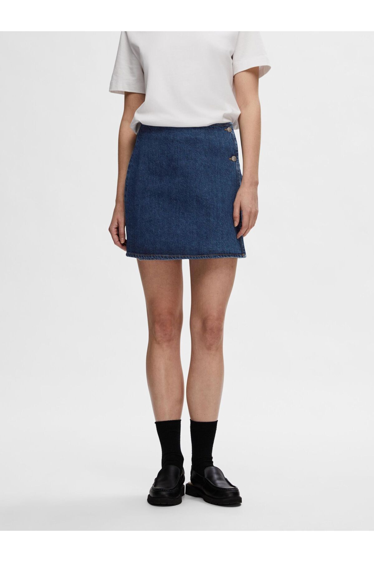 complete the look image