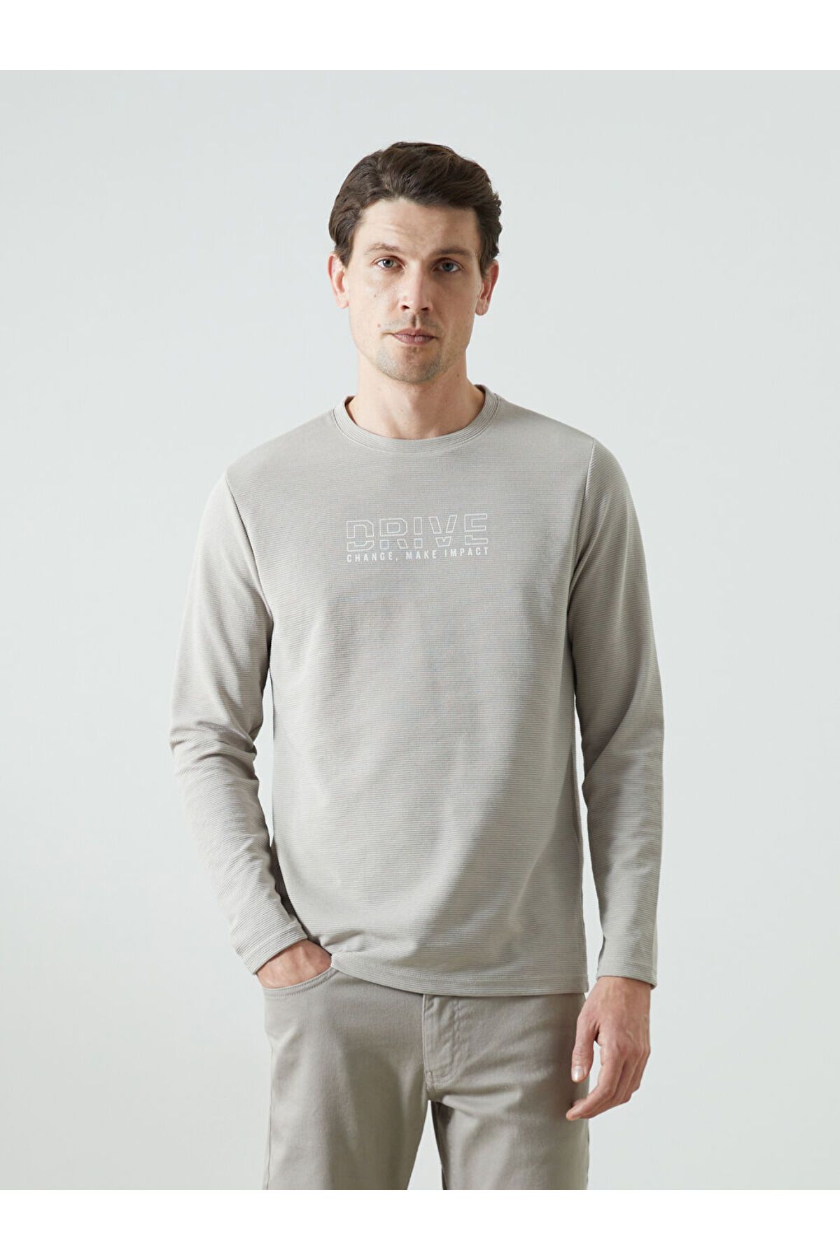 LC Waikiki Bisiklet Yaka Uzun Kollu Baskılı Erkek Sweatshirt