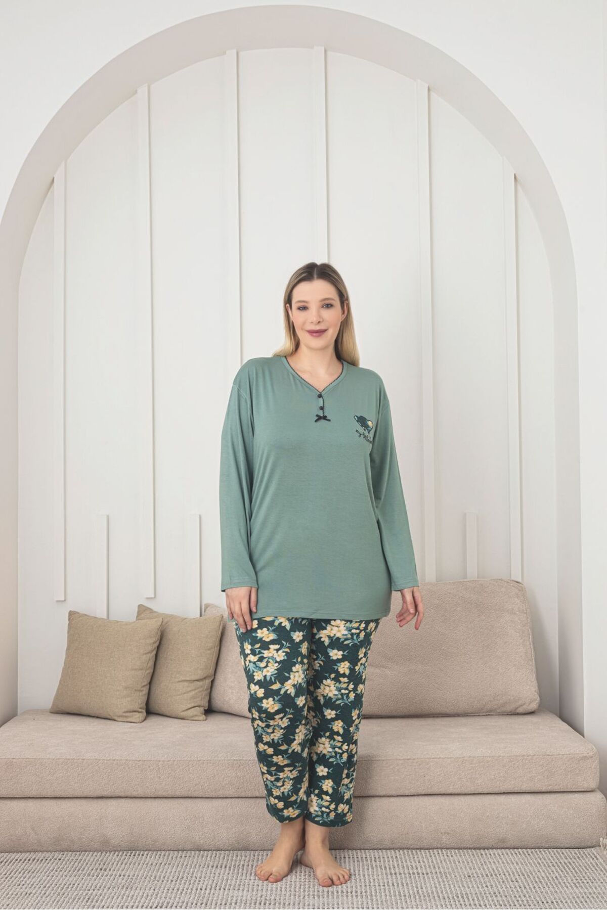Asel-Plus Size Lycra Patterned Pajamas Set 2