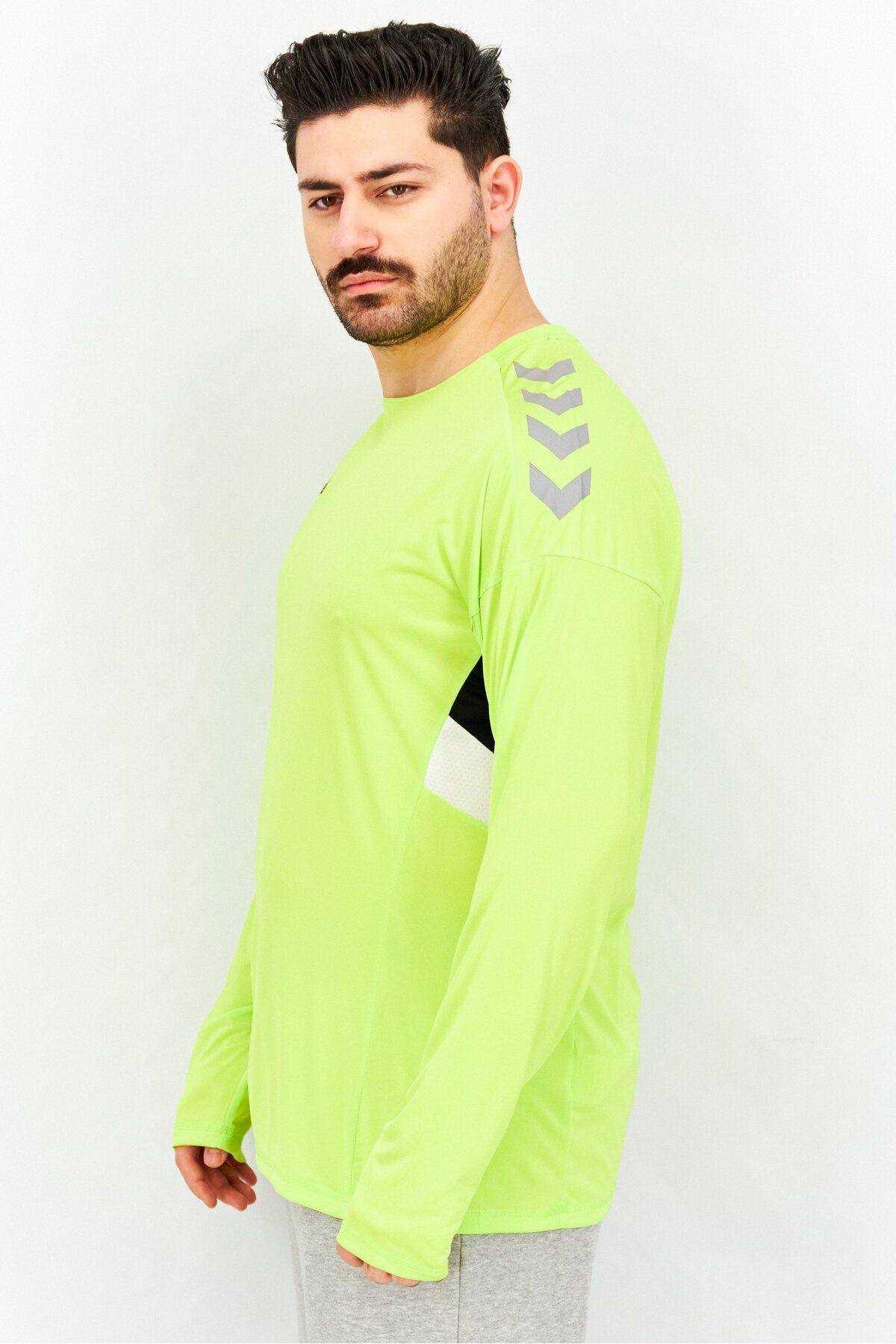 hummel-Men Sportswear Fit Long Sleeves Tech Move T-shirt, Lime 2