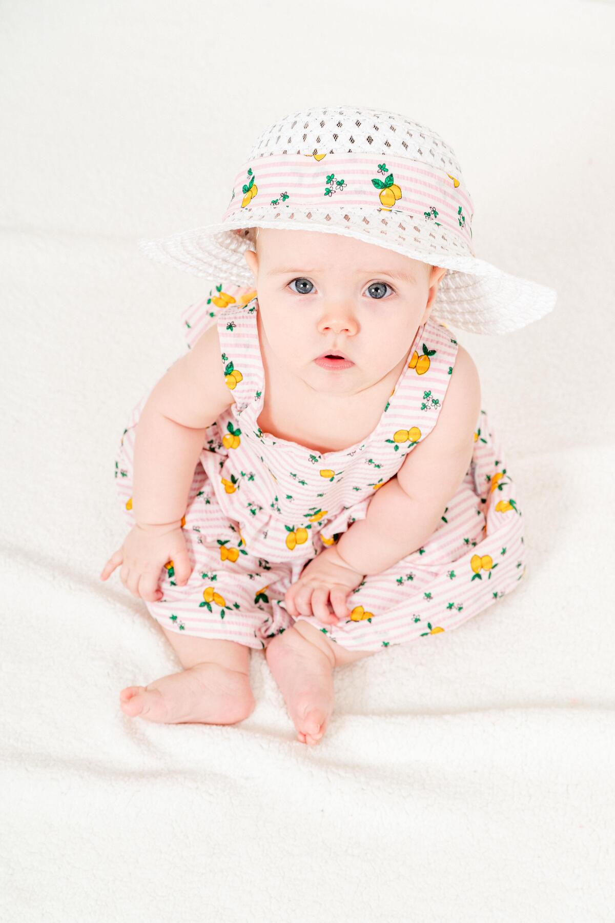 Chicsy Baby Tatlı Limon Desenli Şapkalı Fiyonklu Kız Bebek Elbisesi fotoğrafı 2 (önizleme)