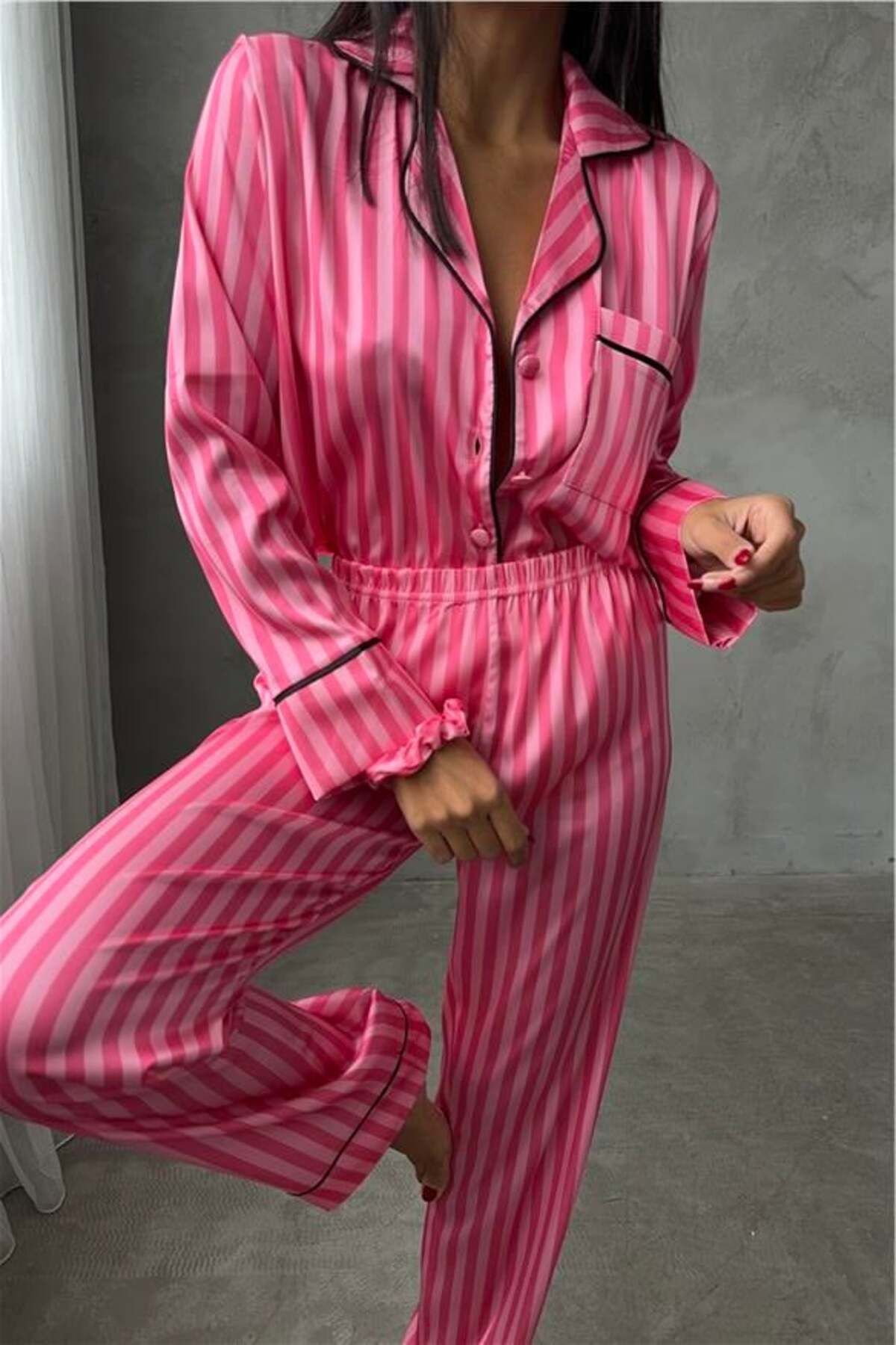 COCCOLARSI Strisce Rosa Scuro Saten Uzun Pijama Takımı