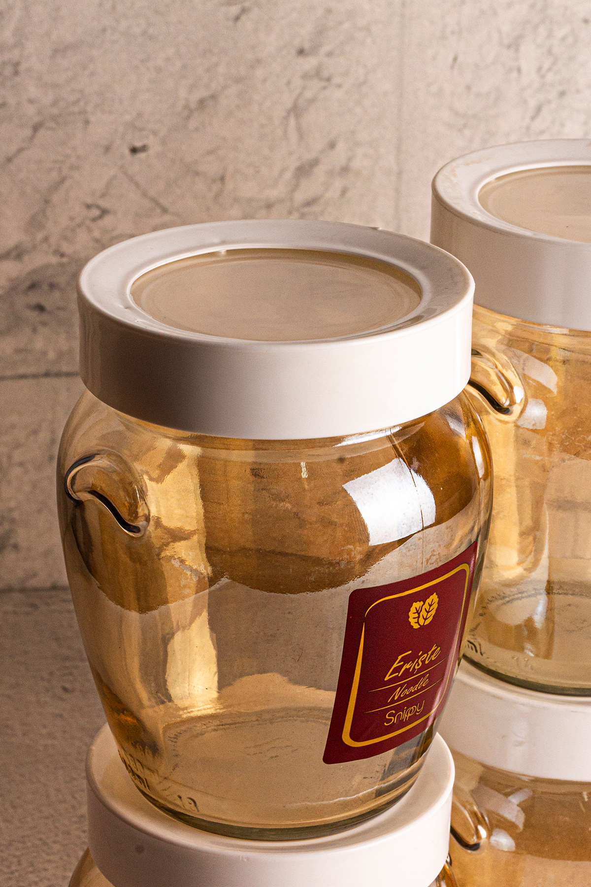 Snippy-Brac Gold- 580ml White Plastic Set - 3-Piece Vacuum Storage Set, Glass Seasoning Rack 6