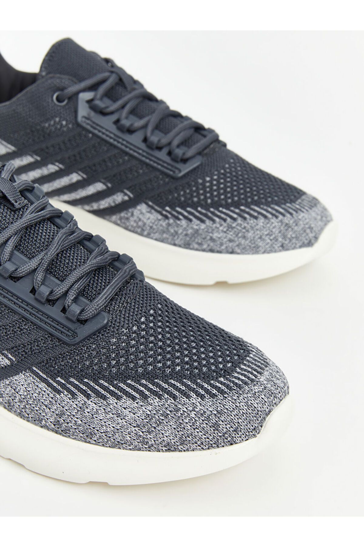 LC Waikiki Yeni Sezon Bagcikli Erkek Spor Ayakkabı - S5CY93Z8
