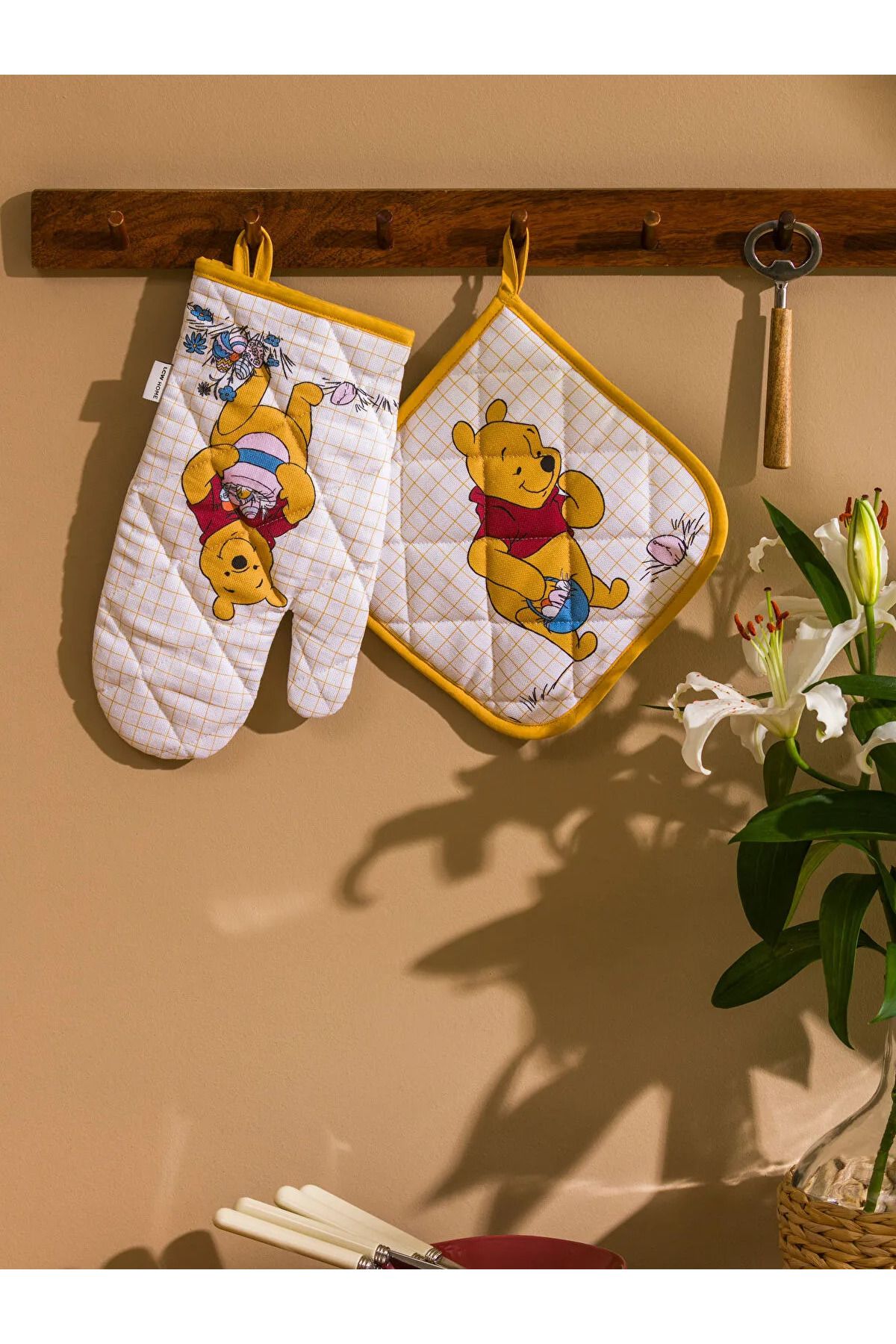 LC Waikiki LCW HOME Karışık Winnie the Pooh Baskılı Fırın Eldiveni ve Tutaç