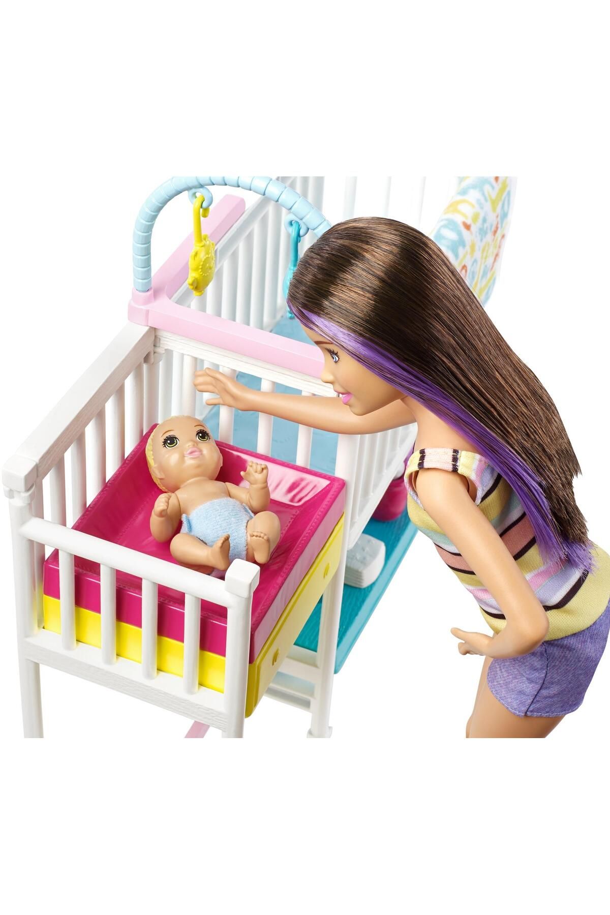 Barbie-مجموعة ألعاب الحضانة GFL38 من Skipper Babysitters Inc. 3