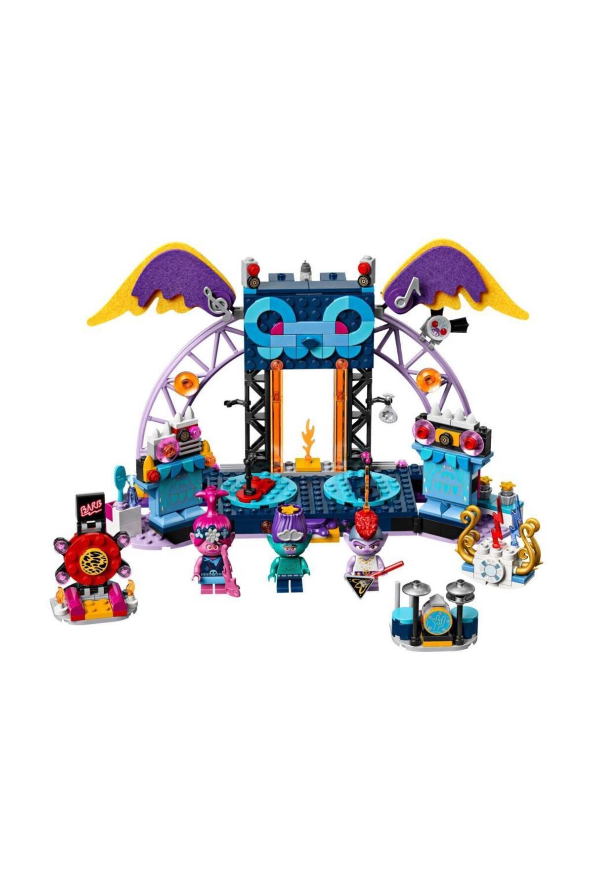 کنسرت شهر سنگ آتشفشانی ترولز در تور جهانی لگو ۴۱۲۵۴