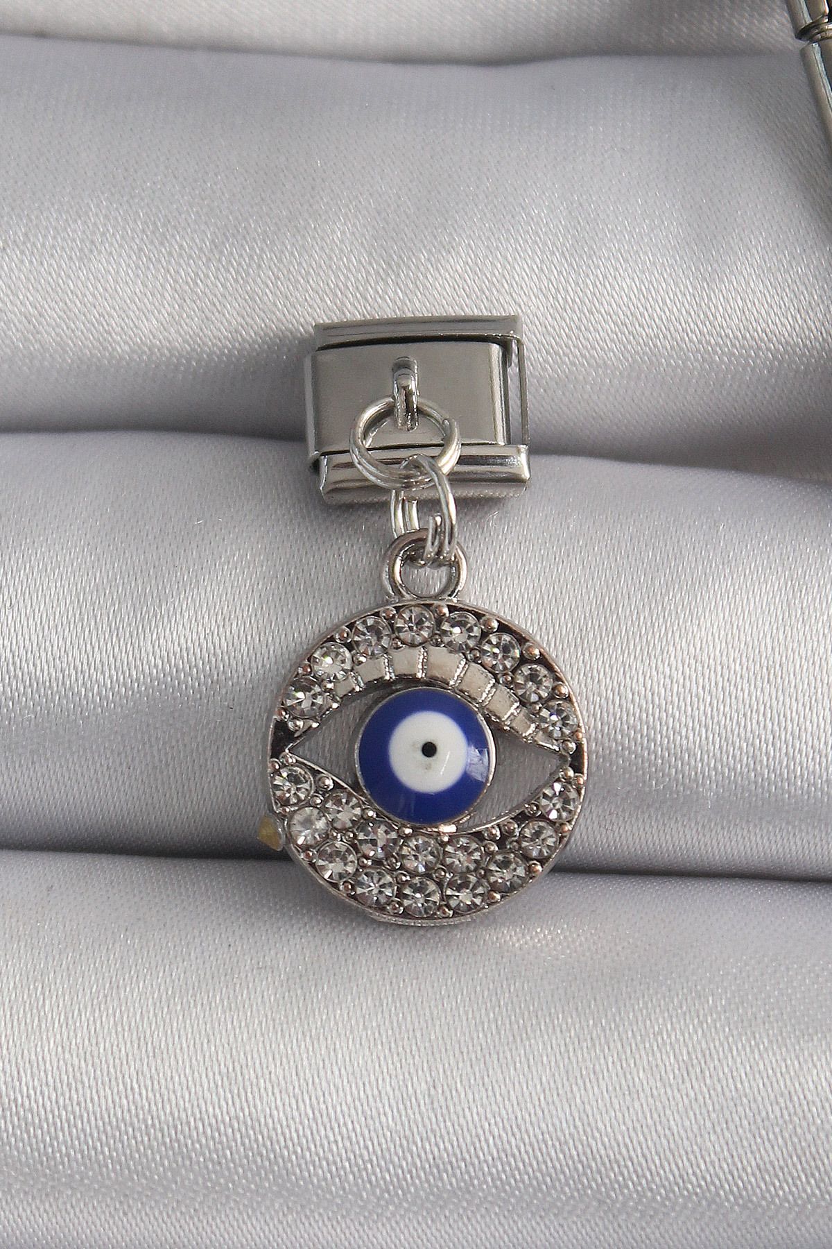 NEZADE STORE 316L Çelik Gümüş Renk Sallantı Zirkon Taşlı Göz Model Nazar Boncuk Detay Nomination Charm
