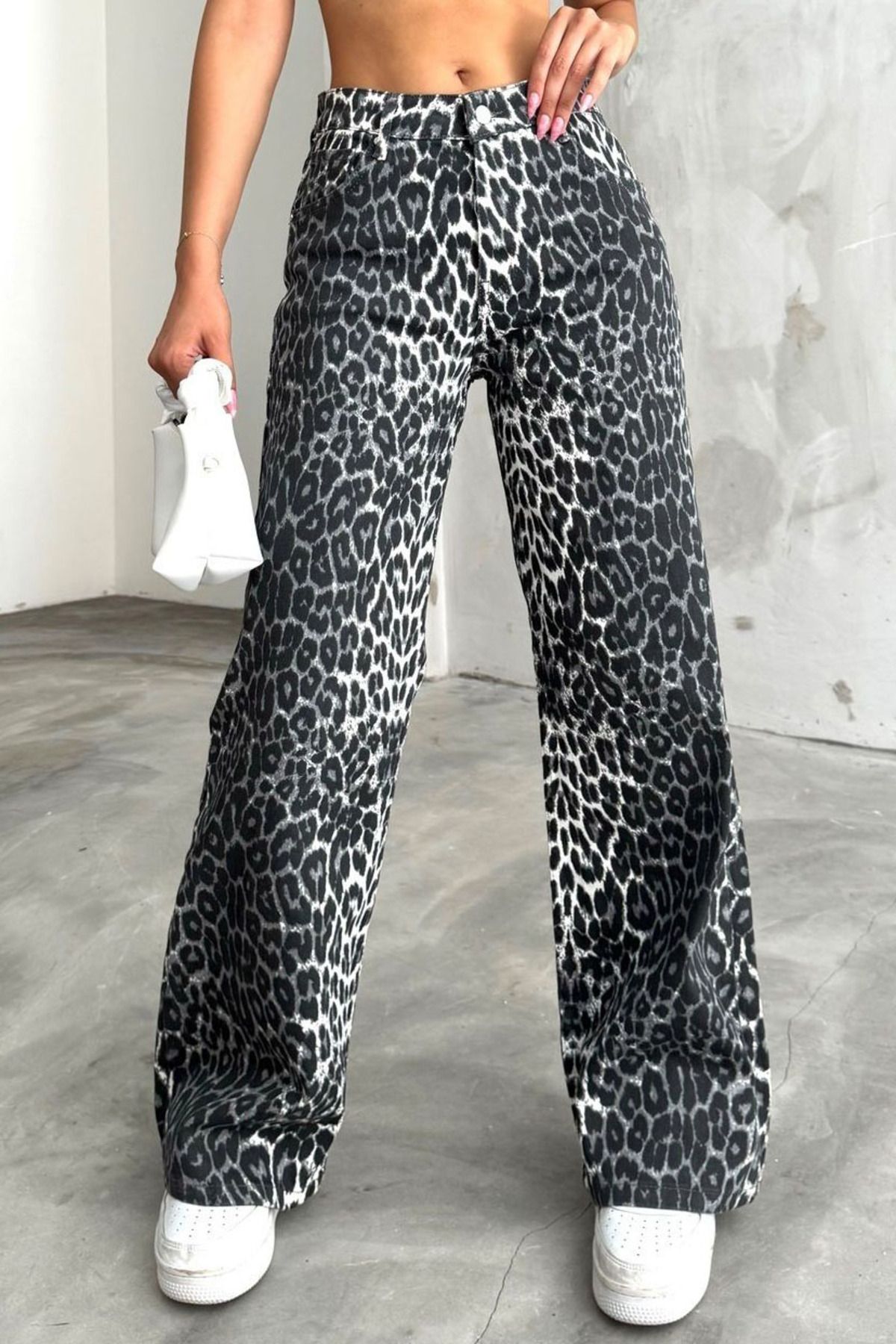 Naliru Wide Leg Geniş Paça Düğmeli Fermuarlı 5 Cepli Leopar Desenli Esnek Likralı Yüksek Bel Palazzo Denim