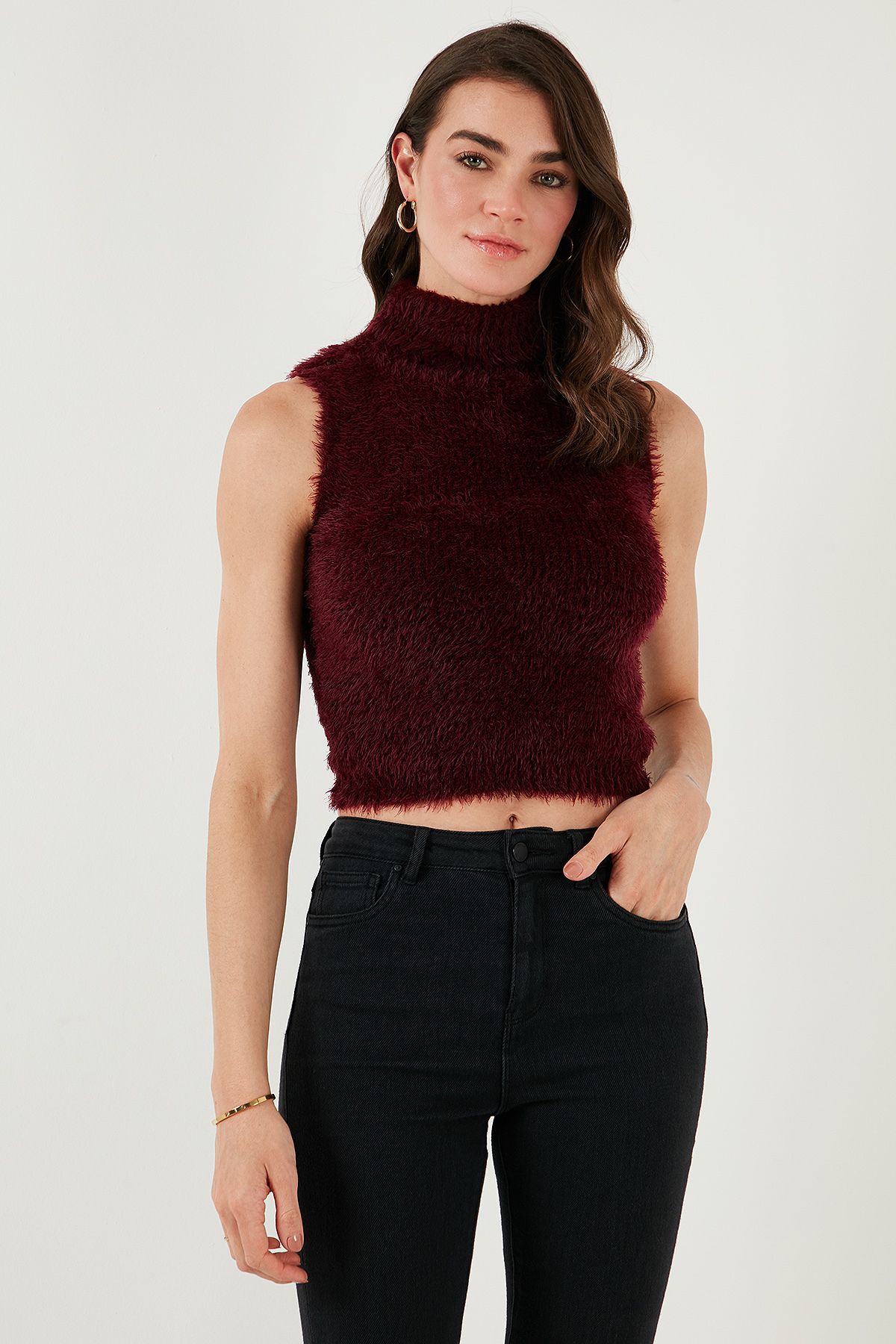 Lela-Soft Feather Slim Fit Turtleneck Crop Pullover Jumpers 4615566 4